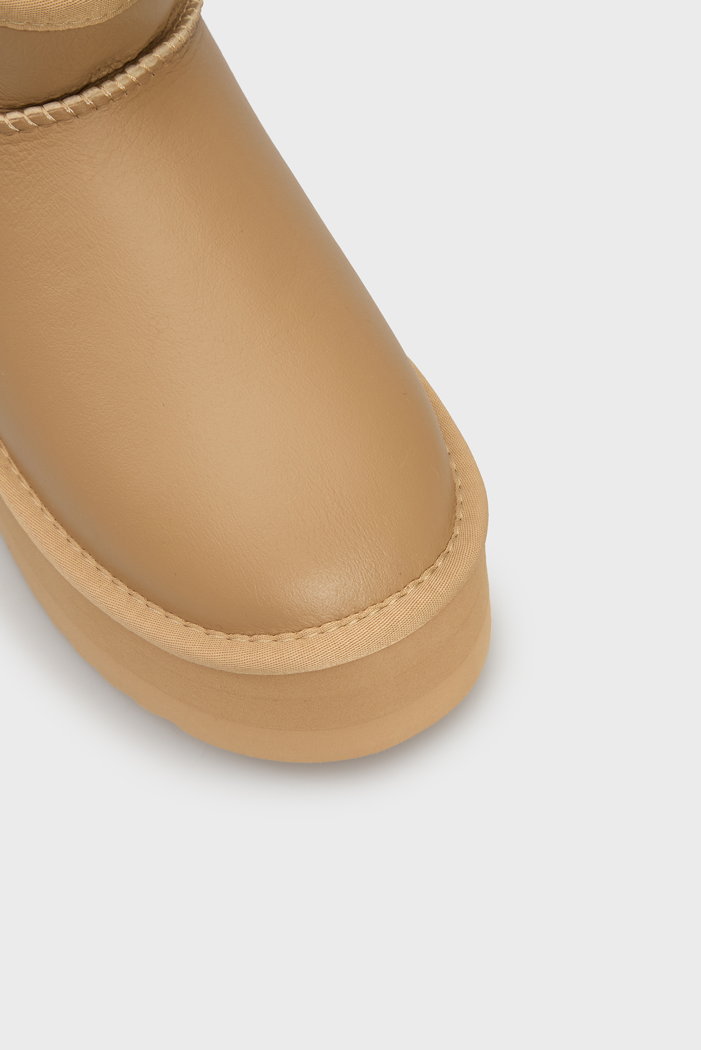 Женские бежевые кожаные угги Maja 5