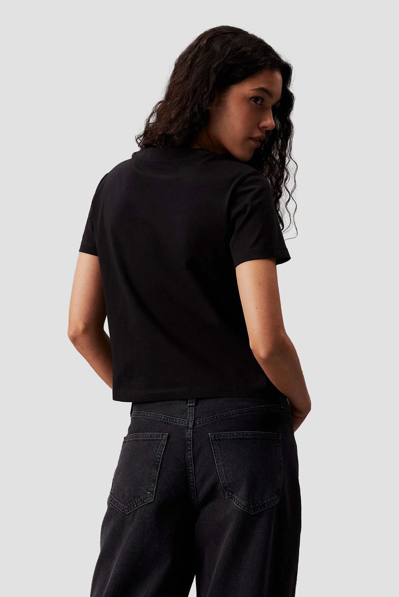 Женская черная футболка MONOLOGO BABY TEE 3
