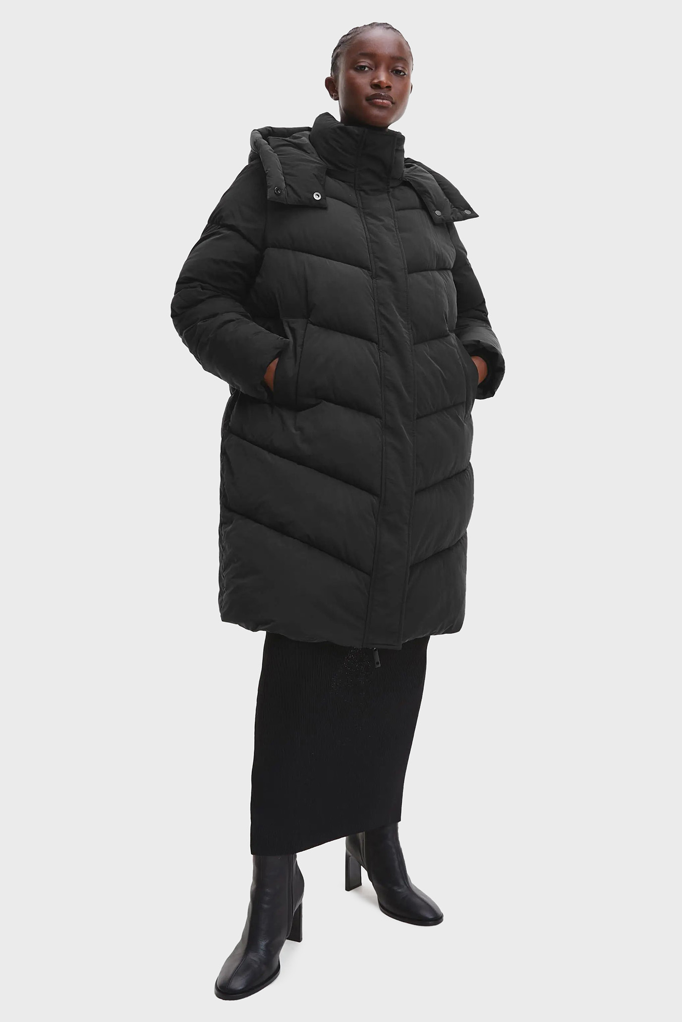 Женская черная куртка 4