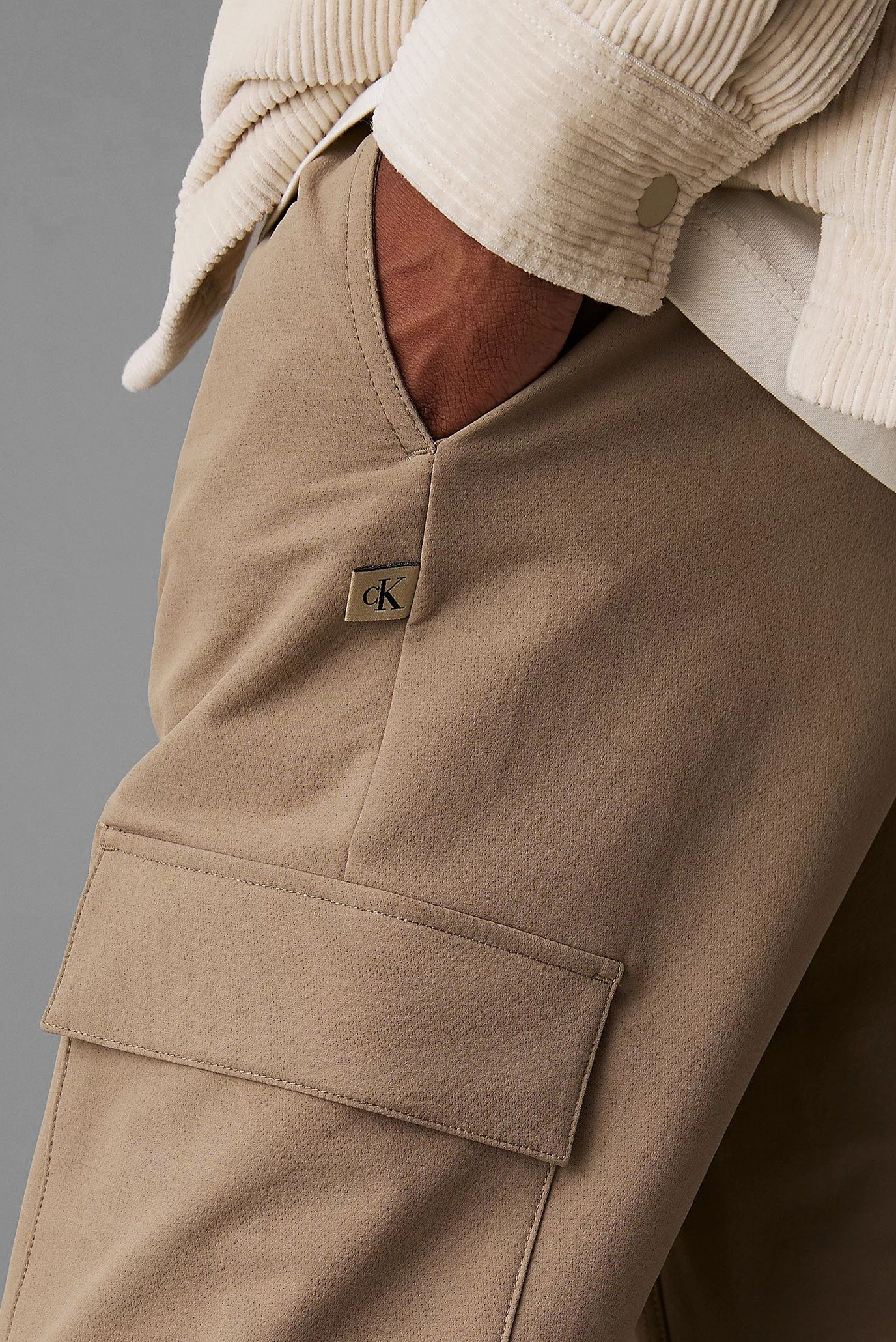 Штаны спортивные TECH HWK SKINNY CARGO 4