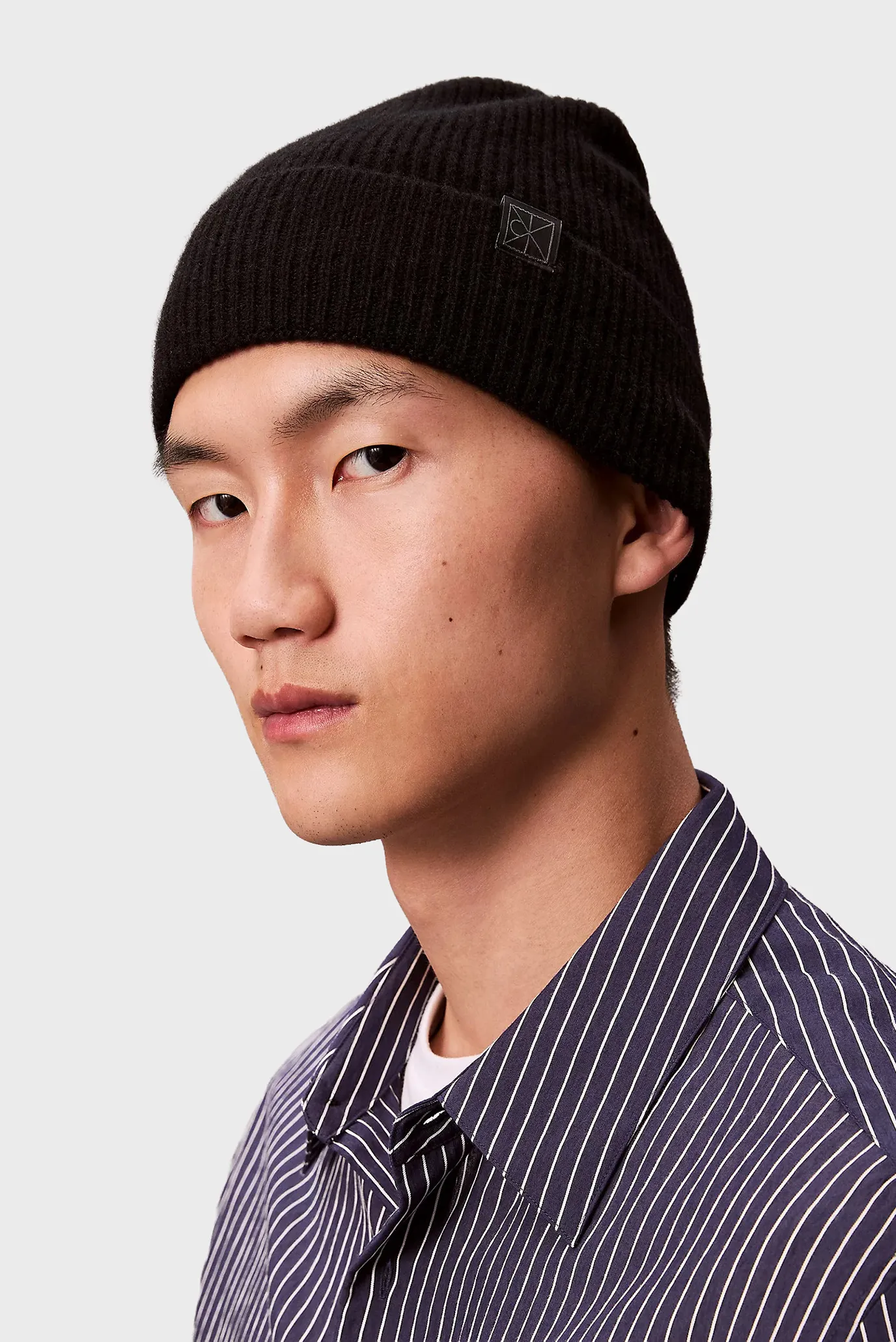 Шапка EMBLEM CASHMERE BEANIE 2