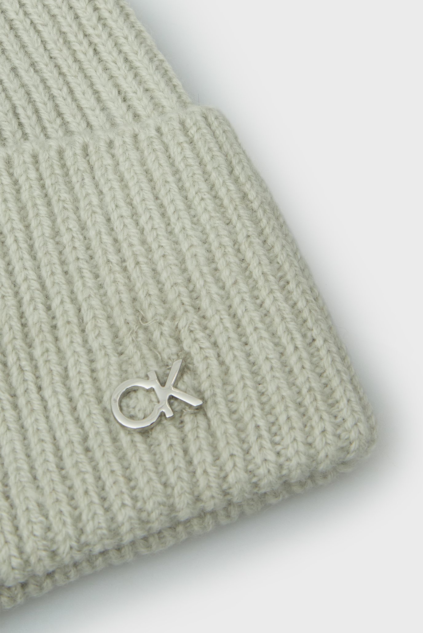 Женская серая шерстяная шапка CK METAL CHUNKY RIB BEANIE 4