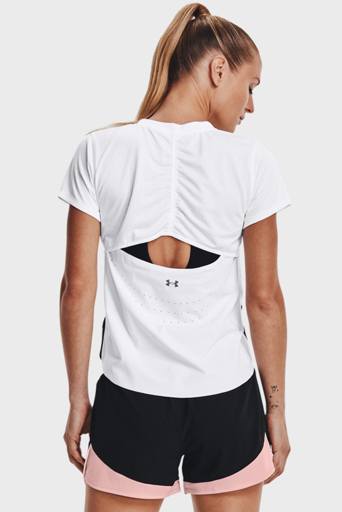 Женская белая футболка UA PaceHER Tee 3