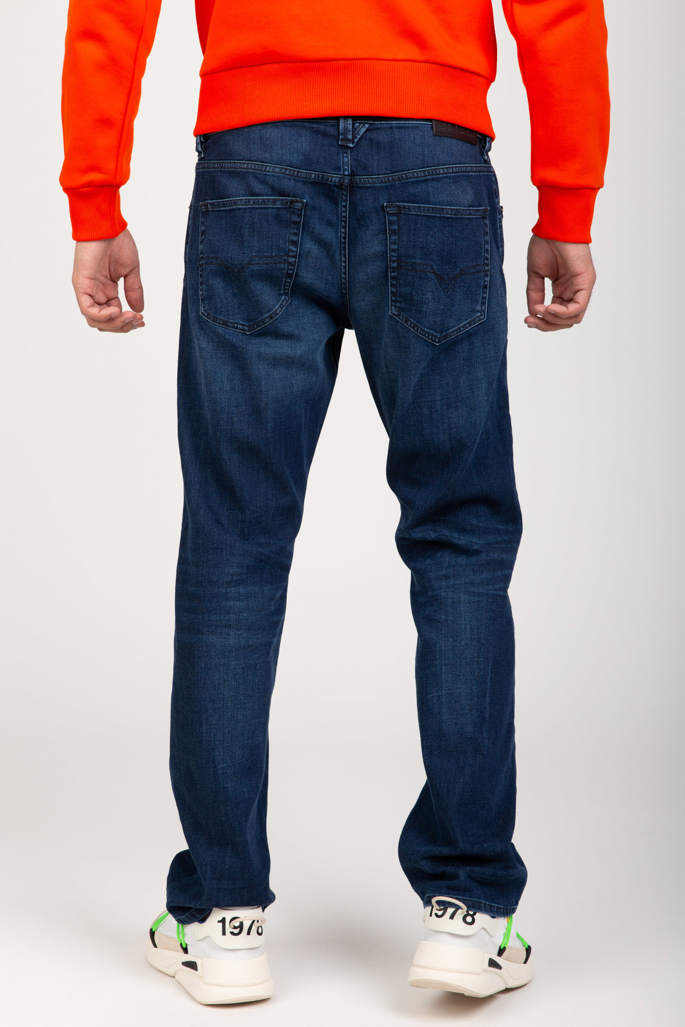 Джинсы LARKEE-X L.32 TROUSERS Diesel Джинсы LARKEE-X L.32 TROUSERS 3