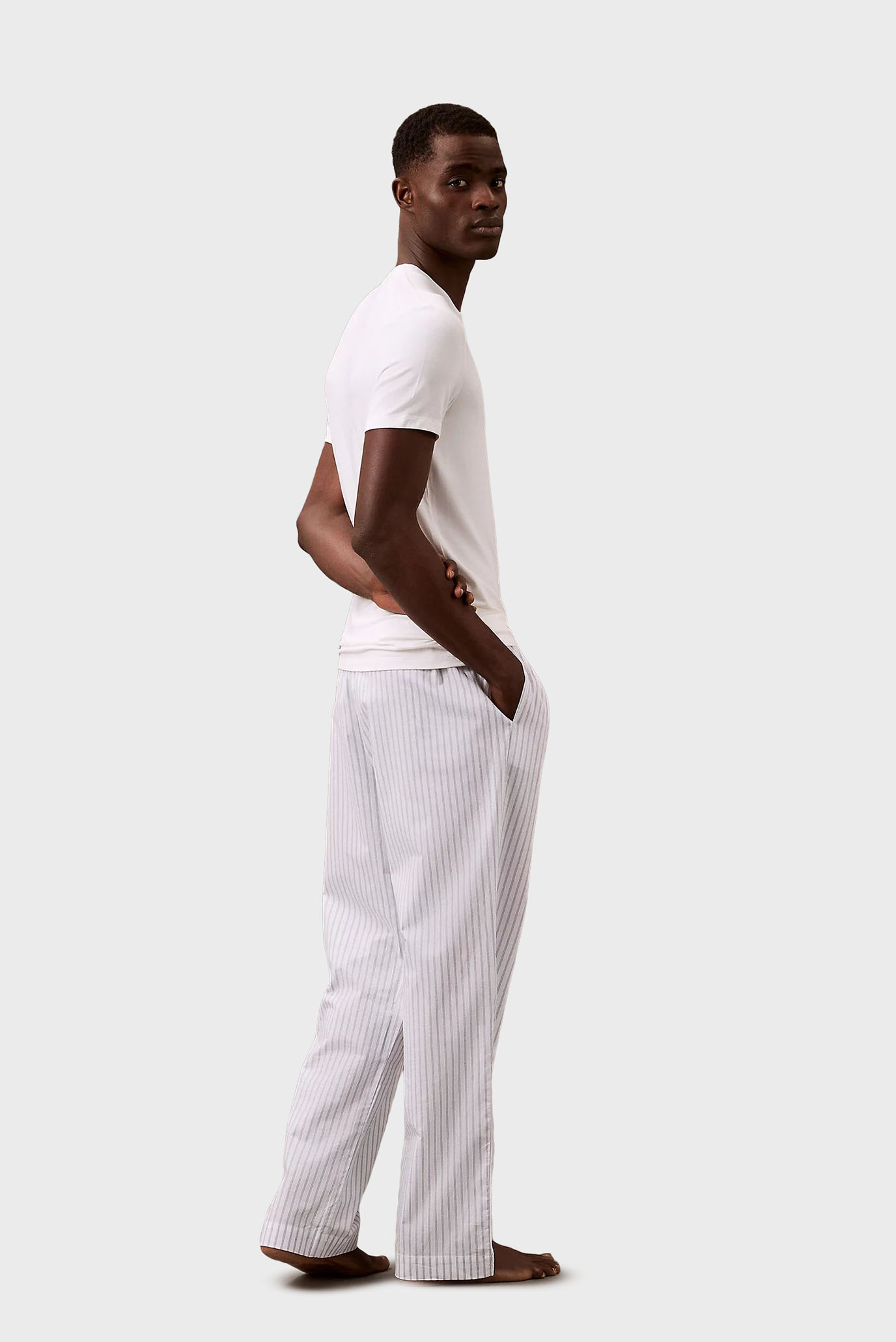 Мужская белая футболка S S CREW NECKCalvin Klein Мужская белая футболка S S CREW NECK 3