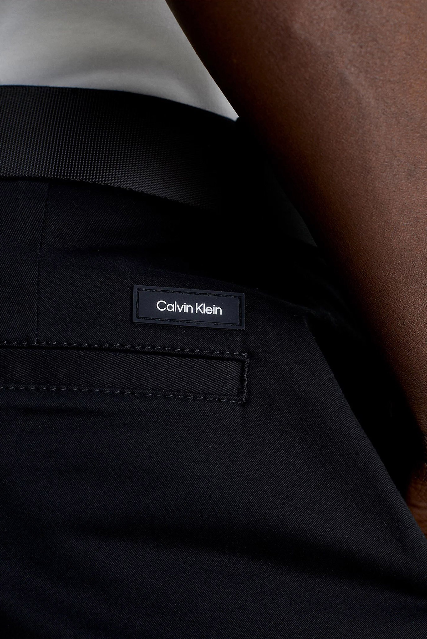 Мужские черные шорты MODERN TWILL 4