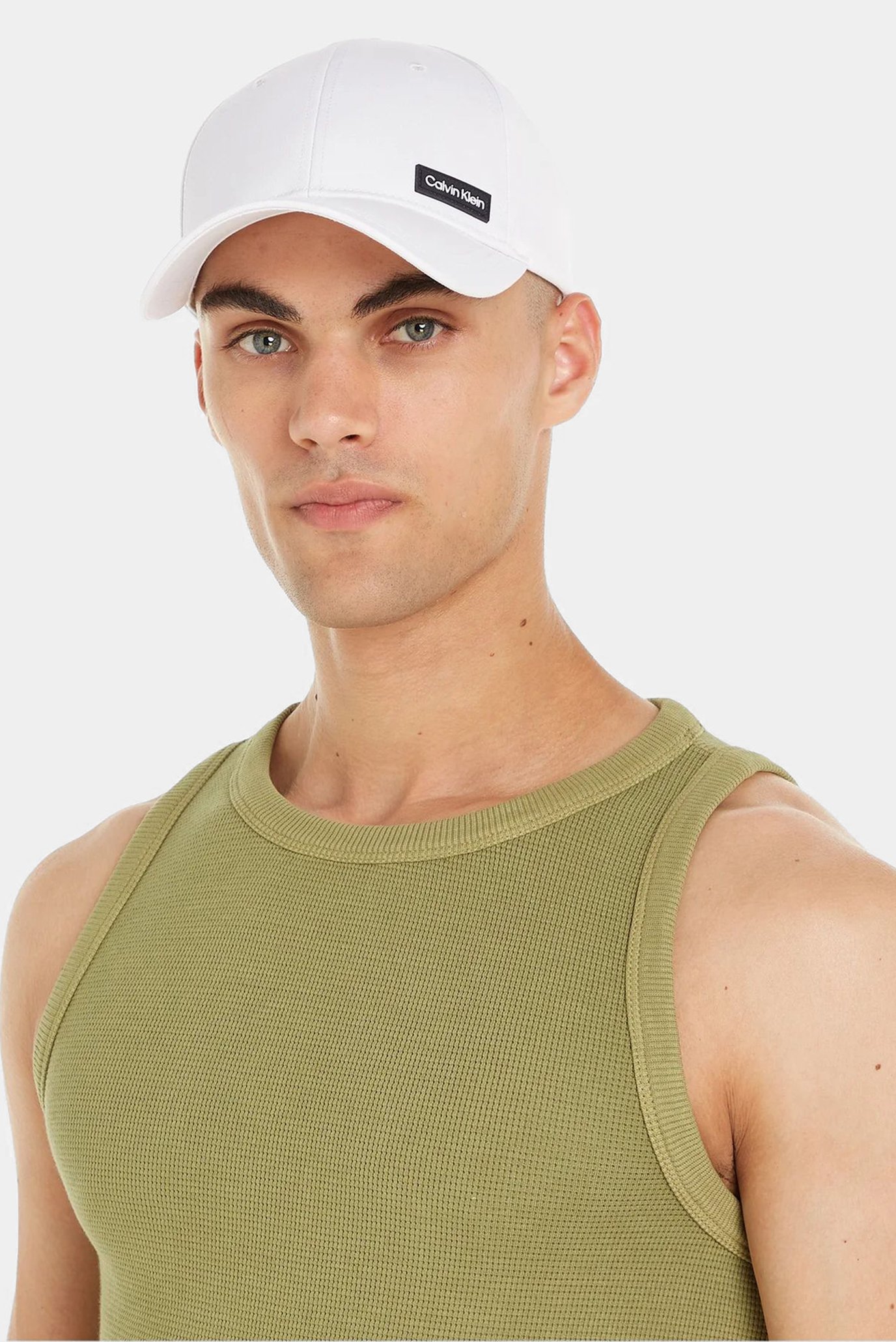 Мужская белая кепка ESSENTIAL PATCH  BB 2