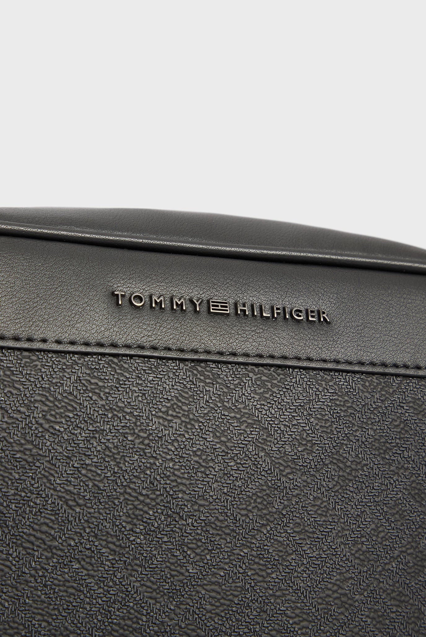 Косметичка/TH MONOGRAM WASHBAG 2