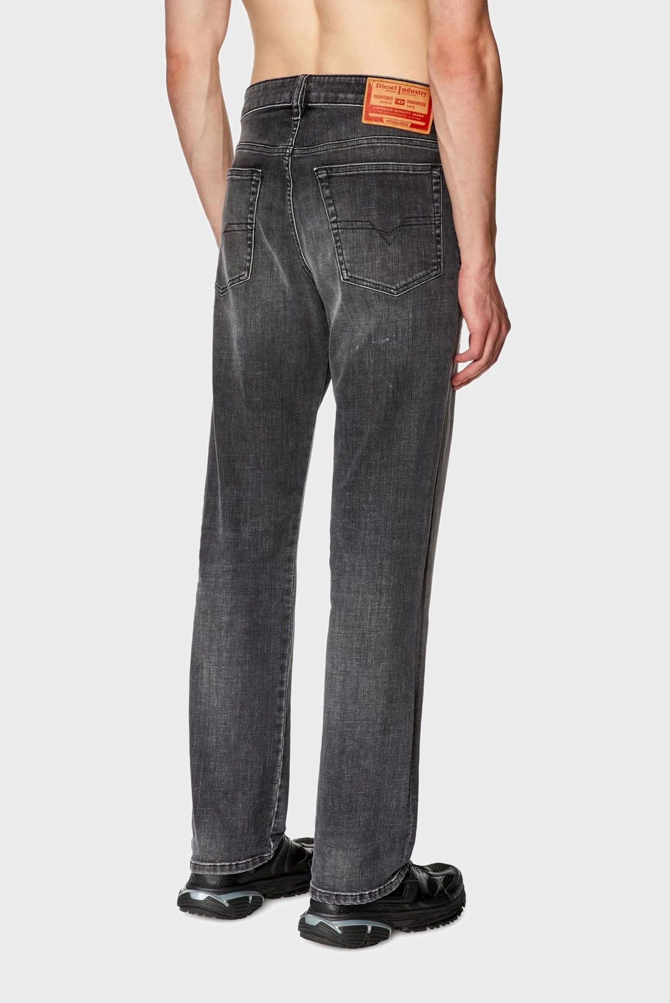 Джинсы D-MIHTRY L.32 TROUSERS 2