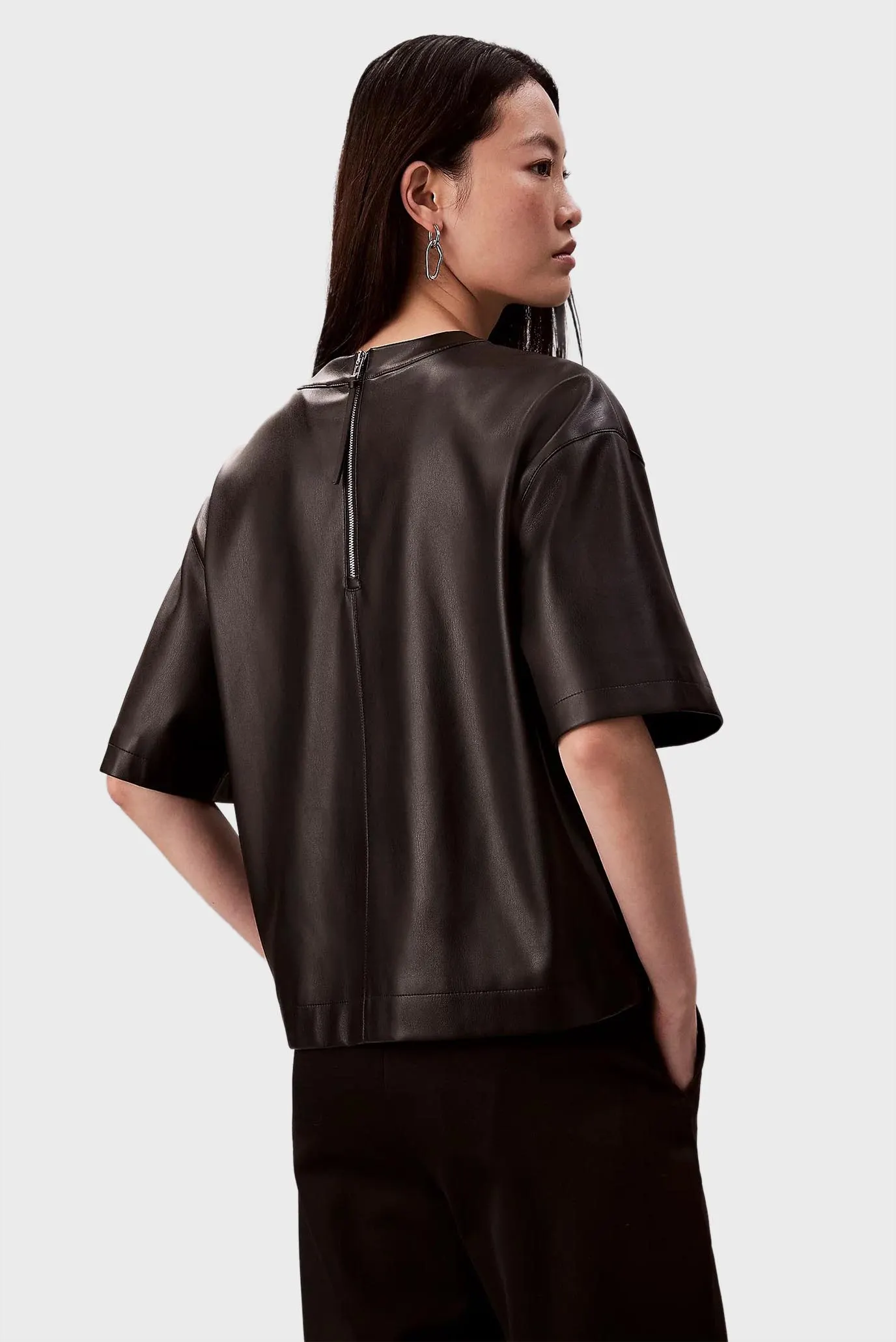 Топ Crinkled Leather T-shirt 3