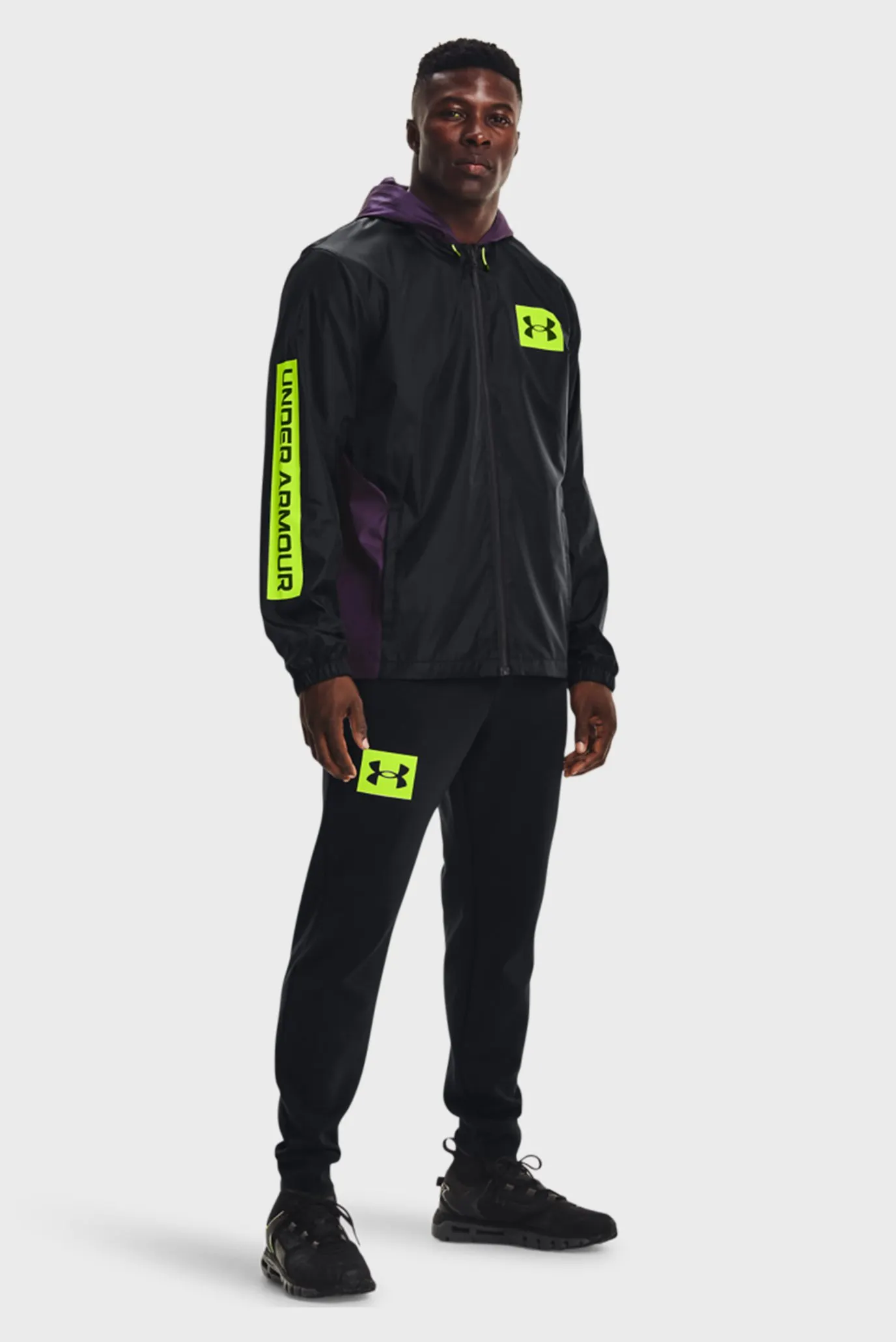 Мужская черная ветровка UA SUMMIT WIND JACKET 2