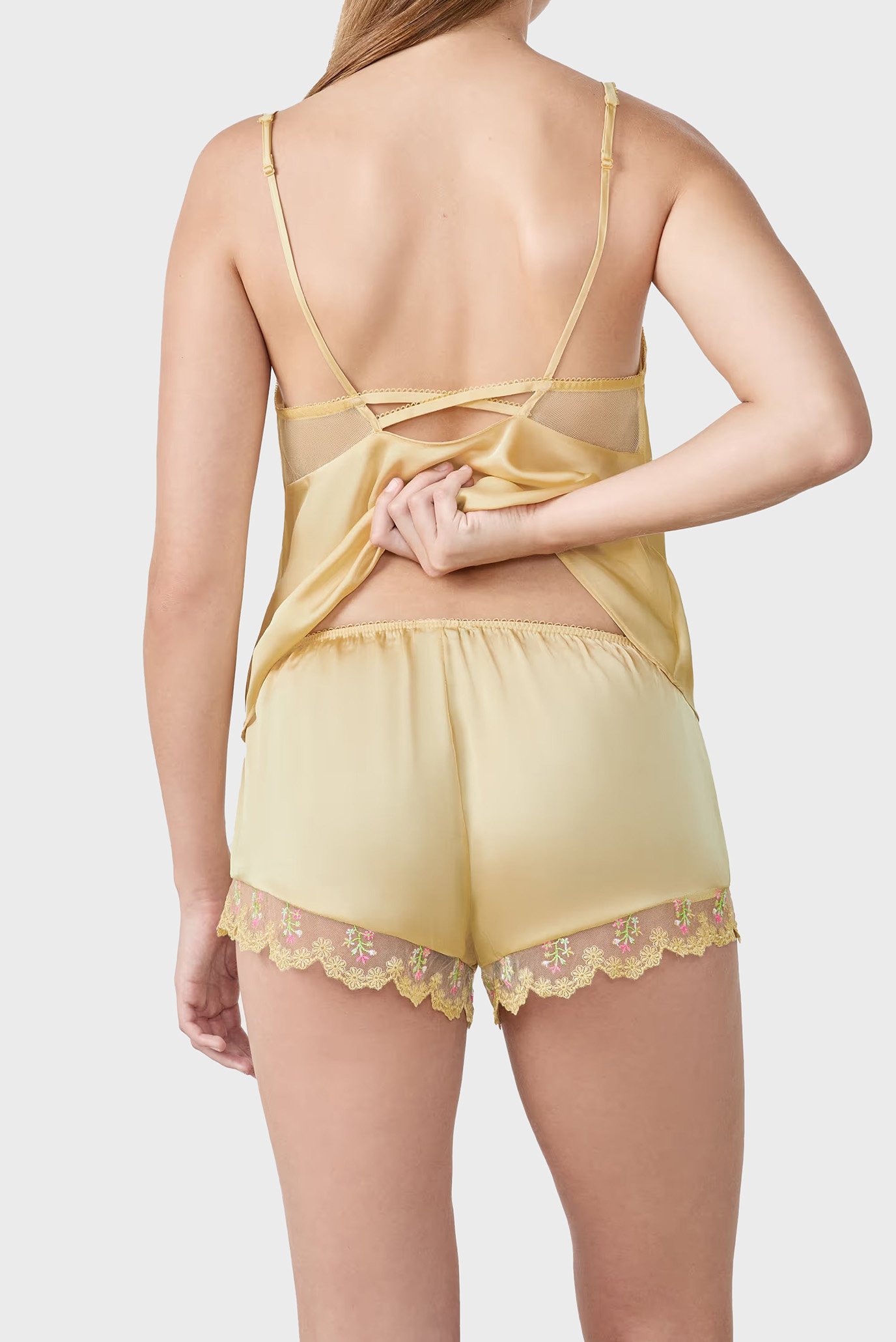 Шорты REVEUSE - SHORT 3