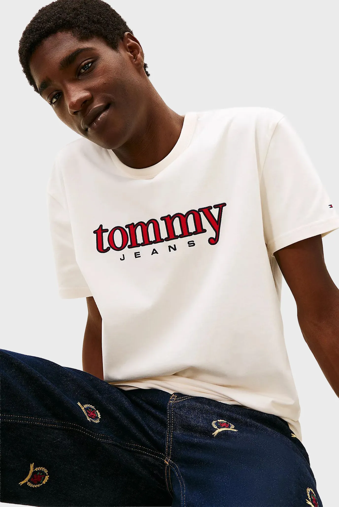 Футболка TJM REG APPLIQ GRAPHIC SS T EXT 4