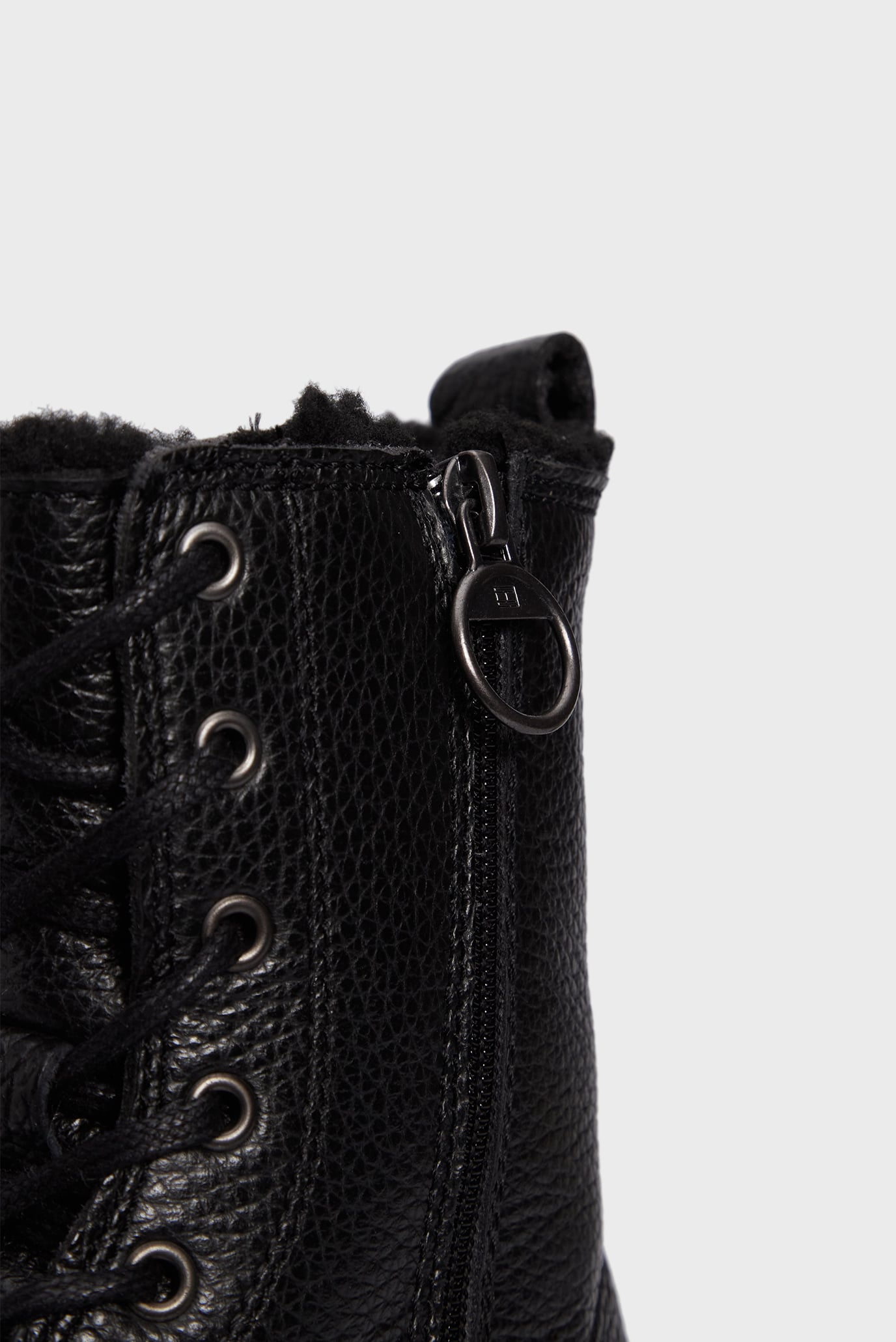 Женские черные кожаные ботинки TJW URBAN BOOT TUMBLED LTR WL 6