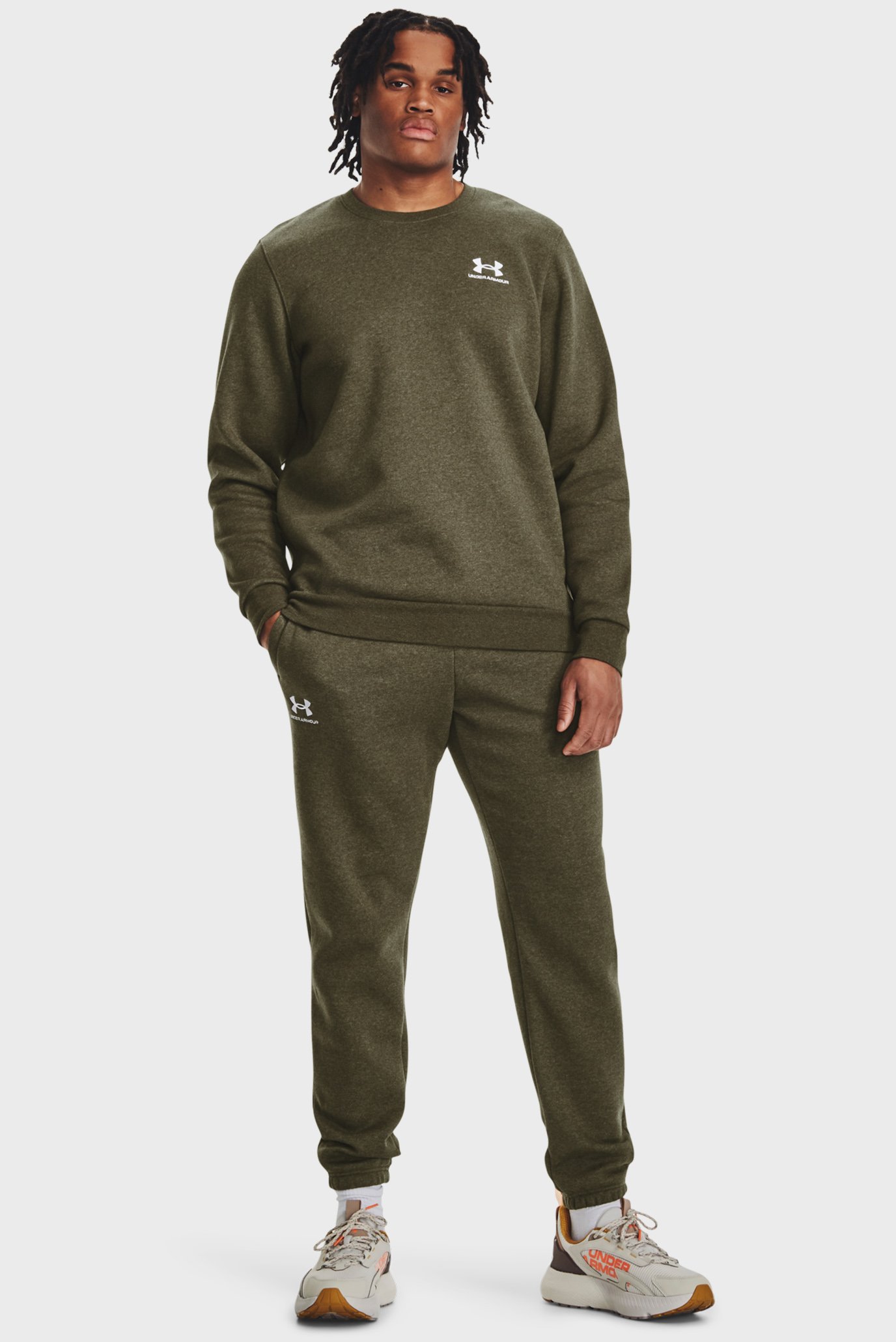 Мужской оливковый свитшот UA Essential Fleece Crew-GRNUnder Armour Мужской оливковый свитшот UA Essential Fleece Crew-GRN 8
