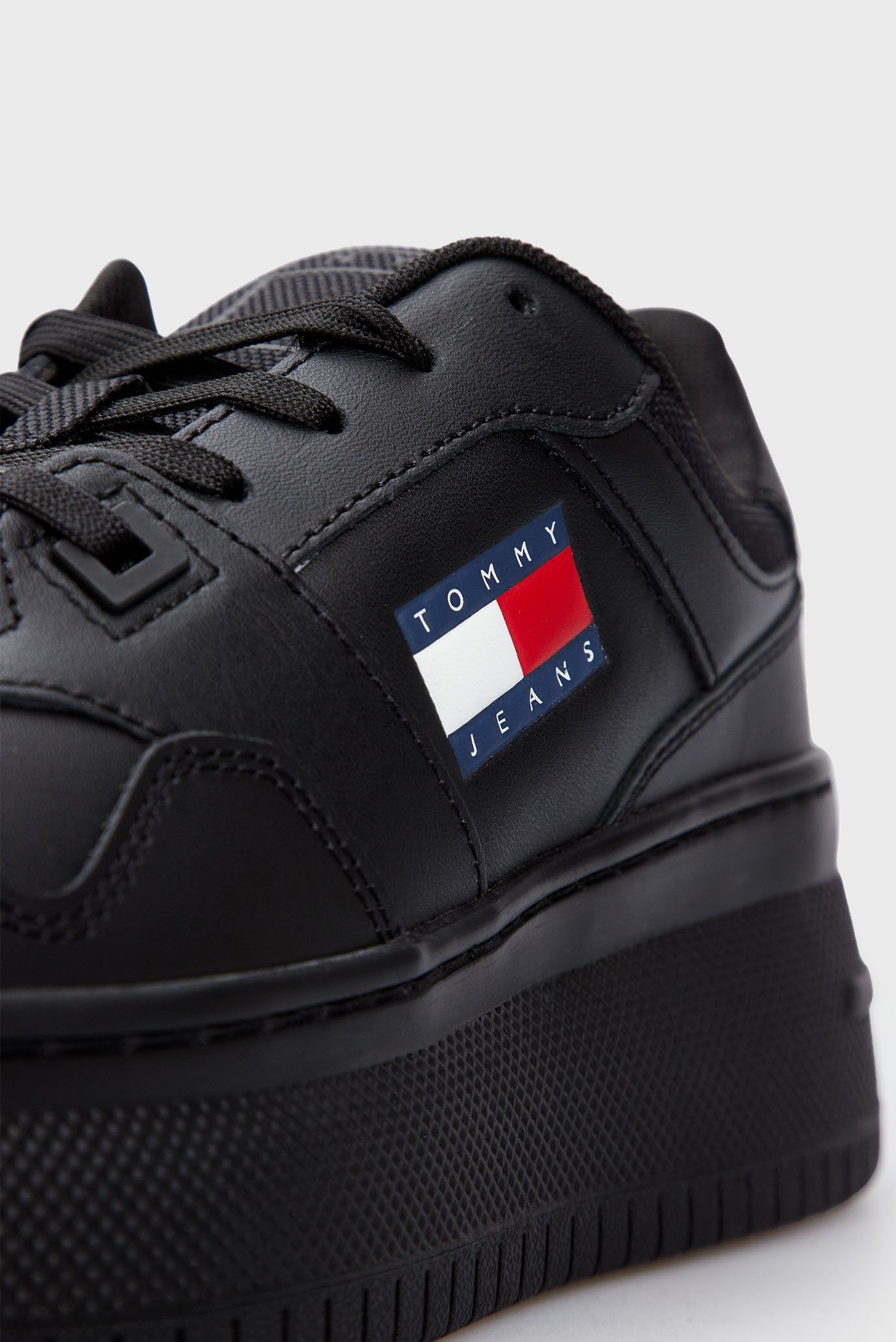 Кроссовки TJW RETRO BASKET FLATFORM ESS 8