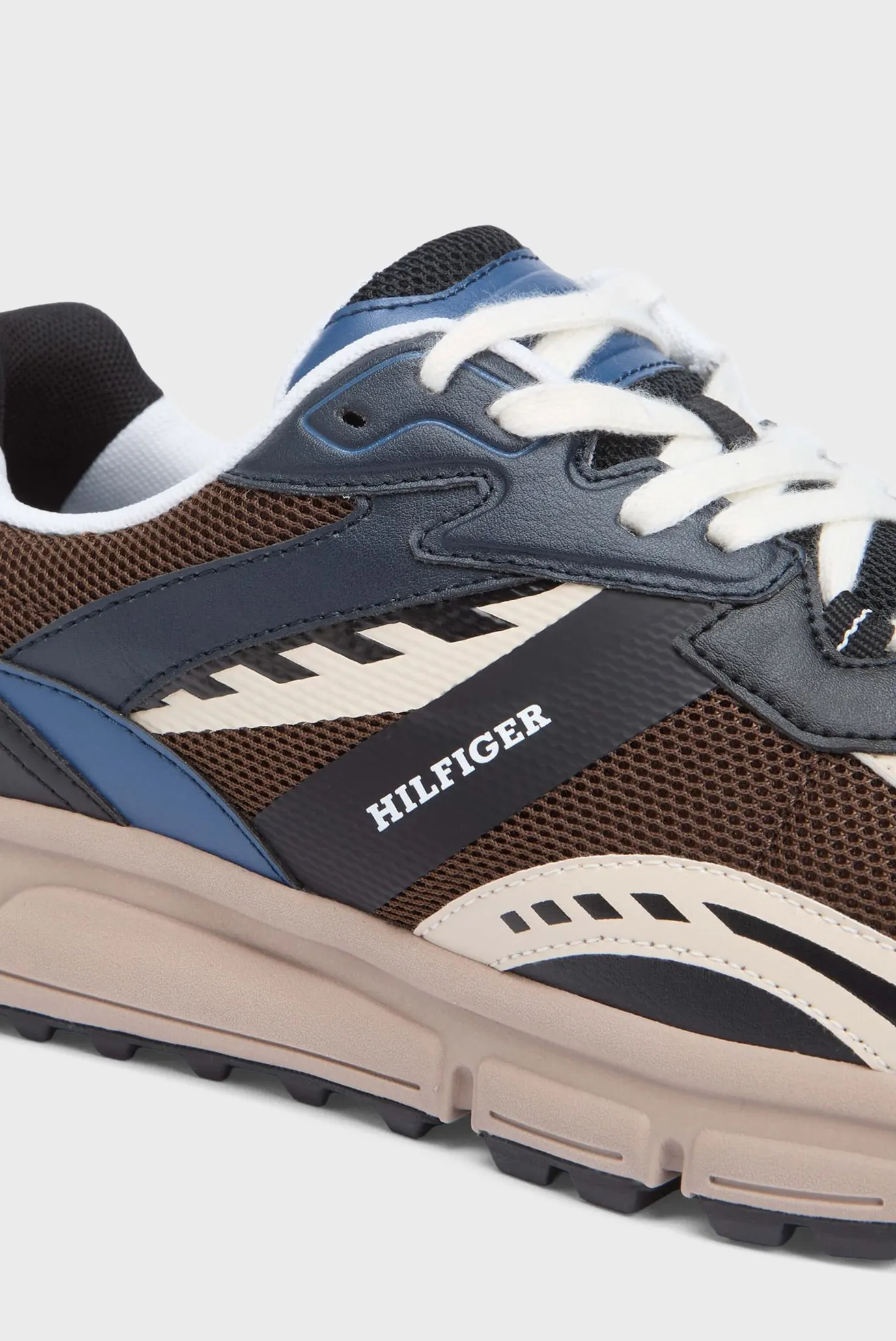 Кроссовки OUTDOOR SNEAKER TECH MIX 6