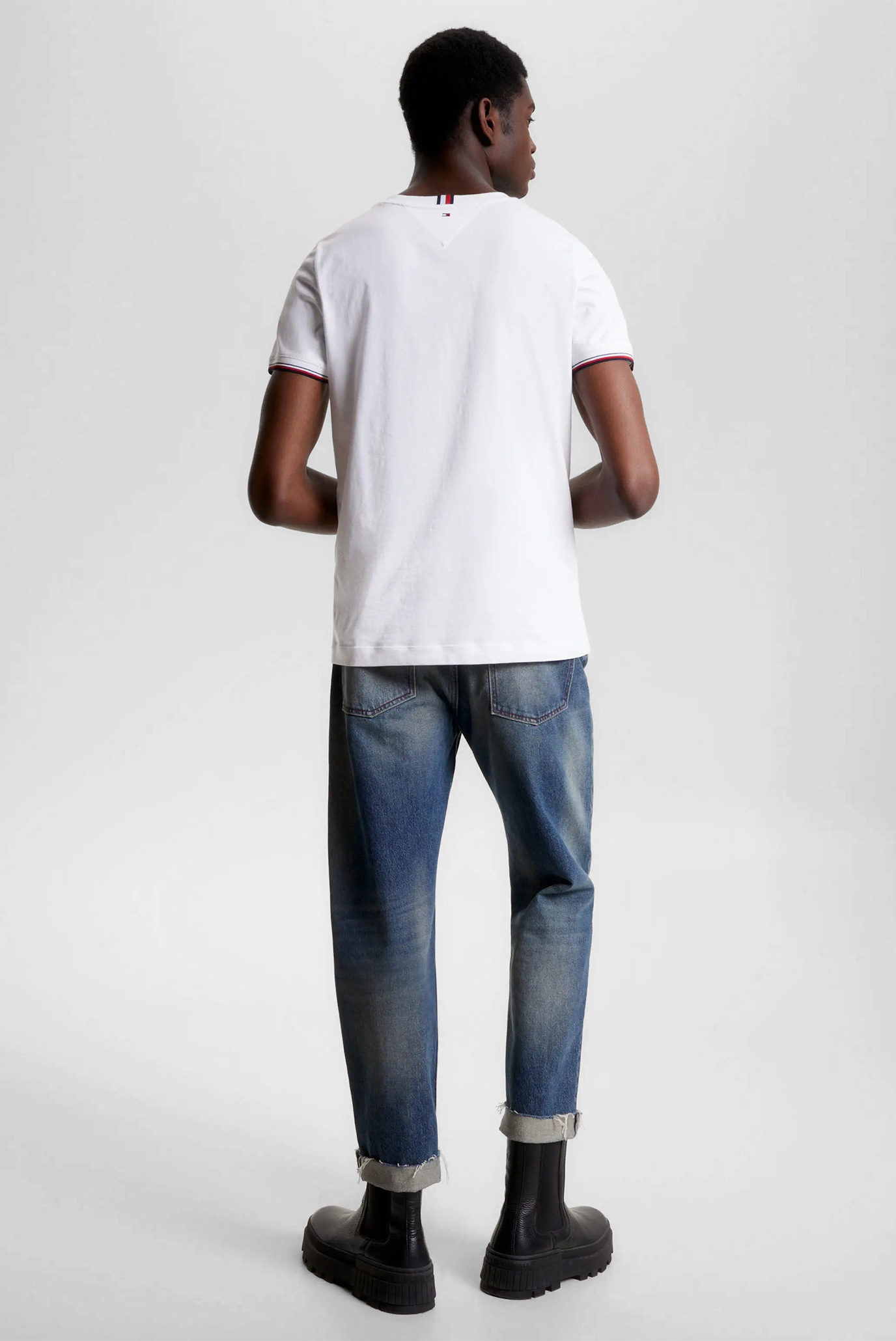 Мужская белая футболка TOMMY LOGO TIPPED TEE 9