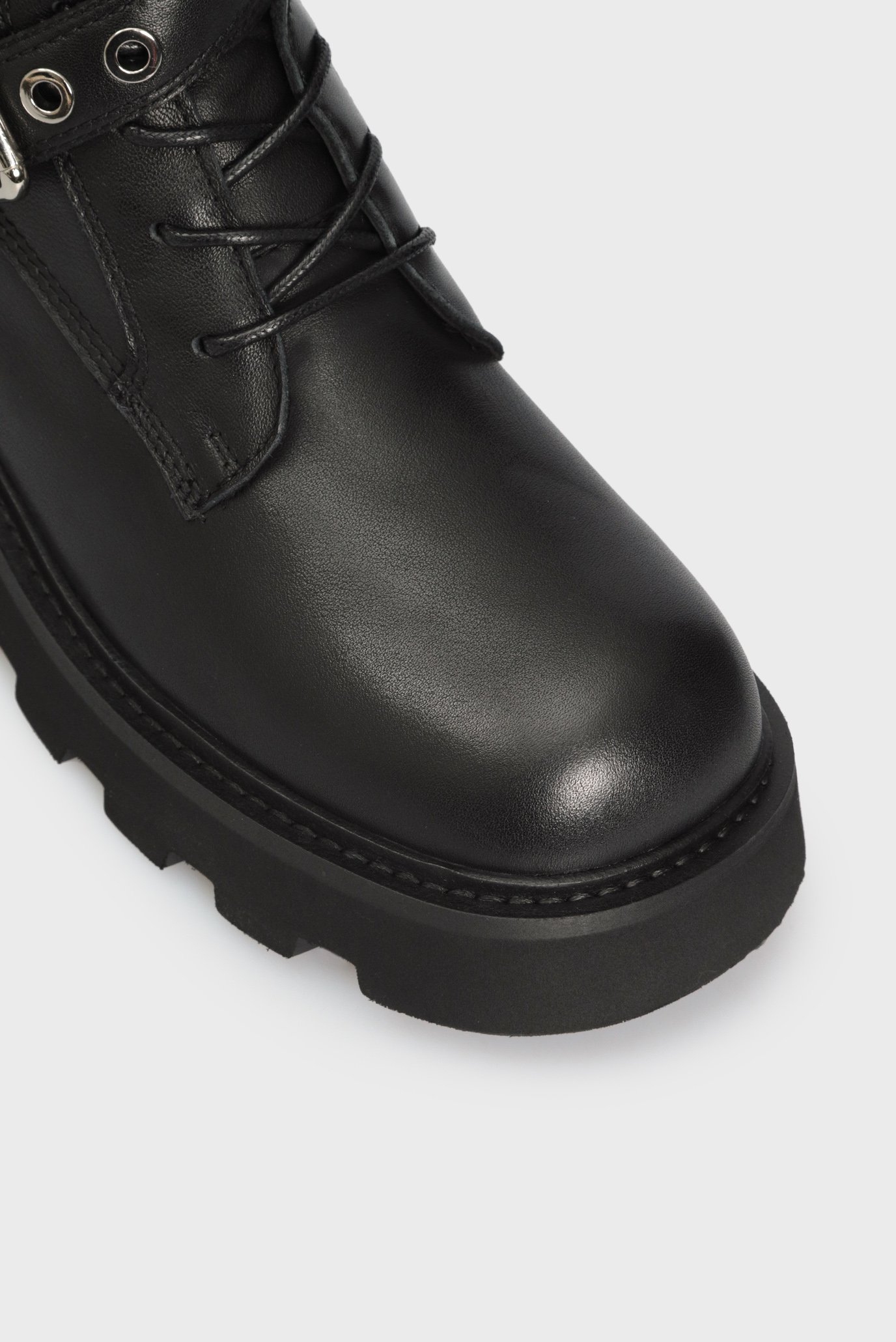 Женские черные кожаные ботинки Farea 4