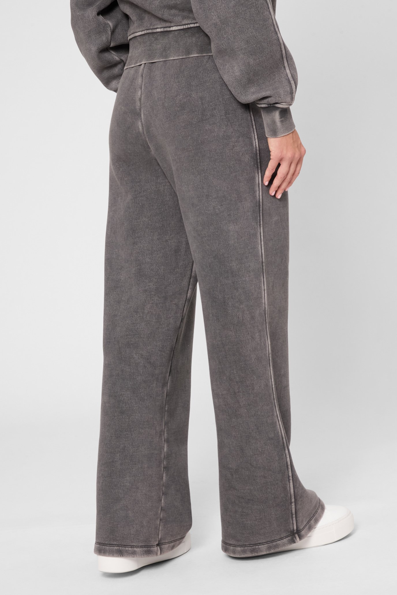 Штаны спортивные WTP 055 4