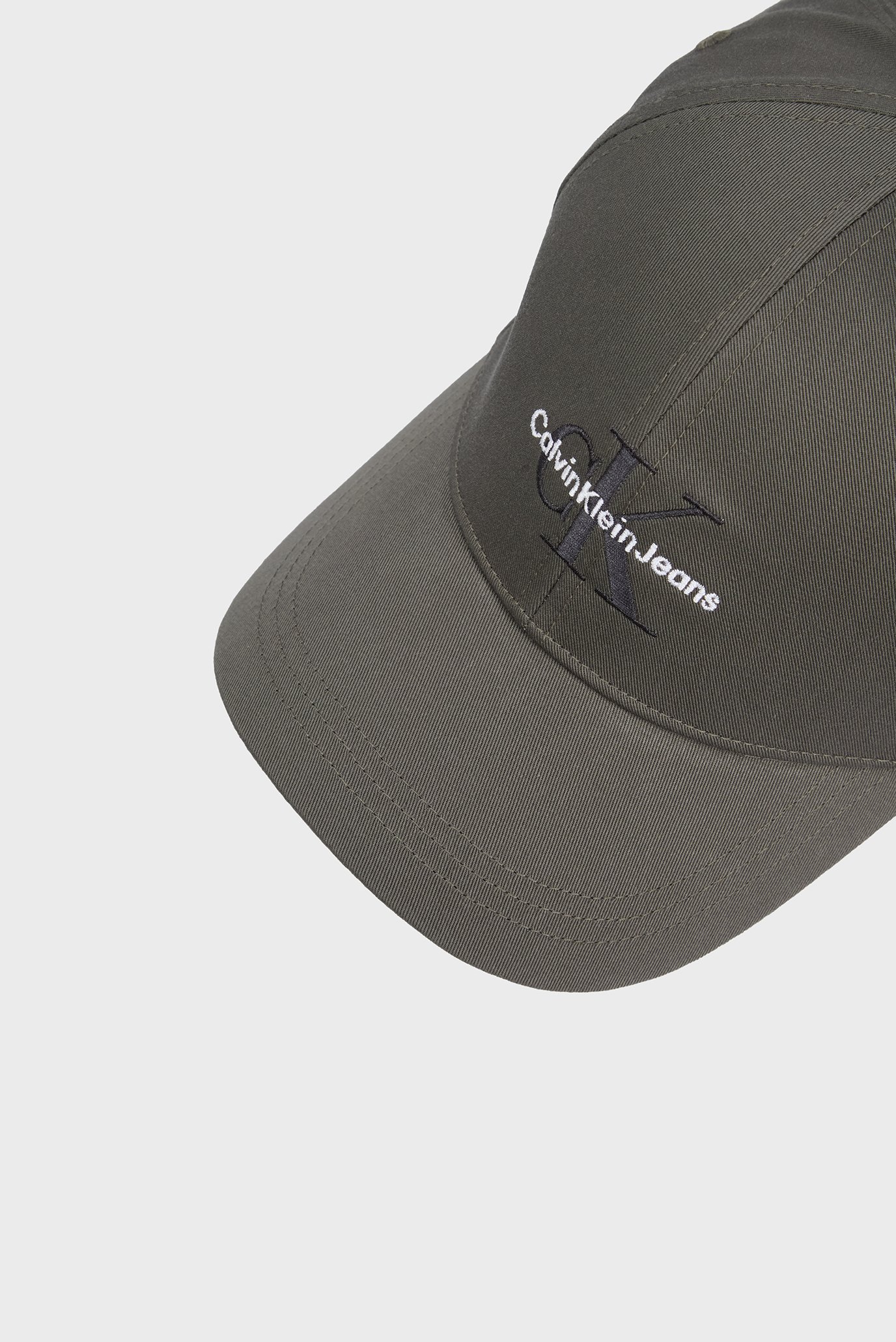 Мужская серая кепка MONO LOGO EMBRO CAPCalvin Klein Jeans Мужская серая кепка MONO LOGO EMBRO CAP 4