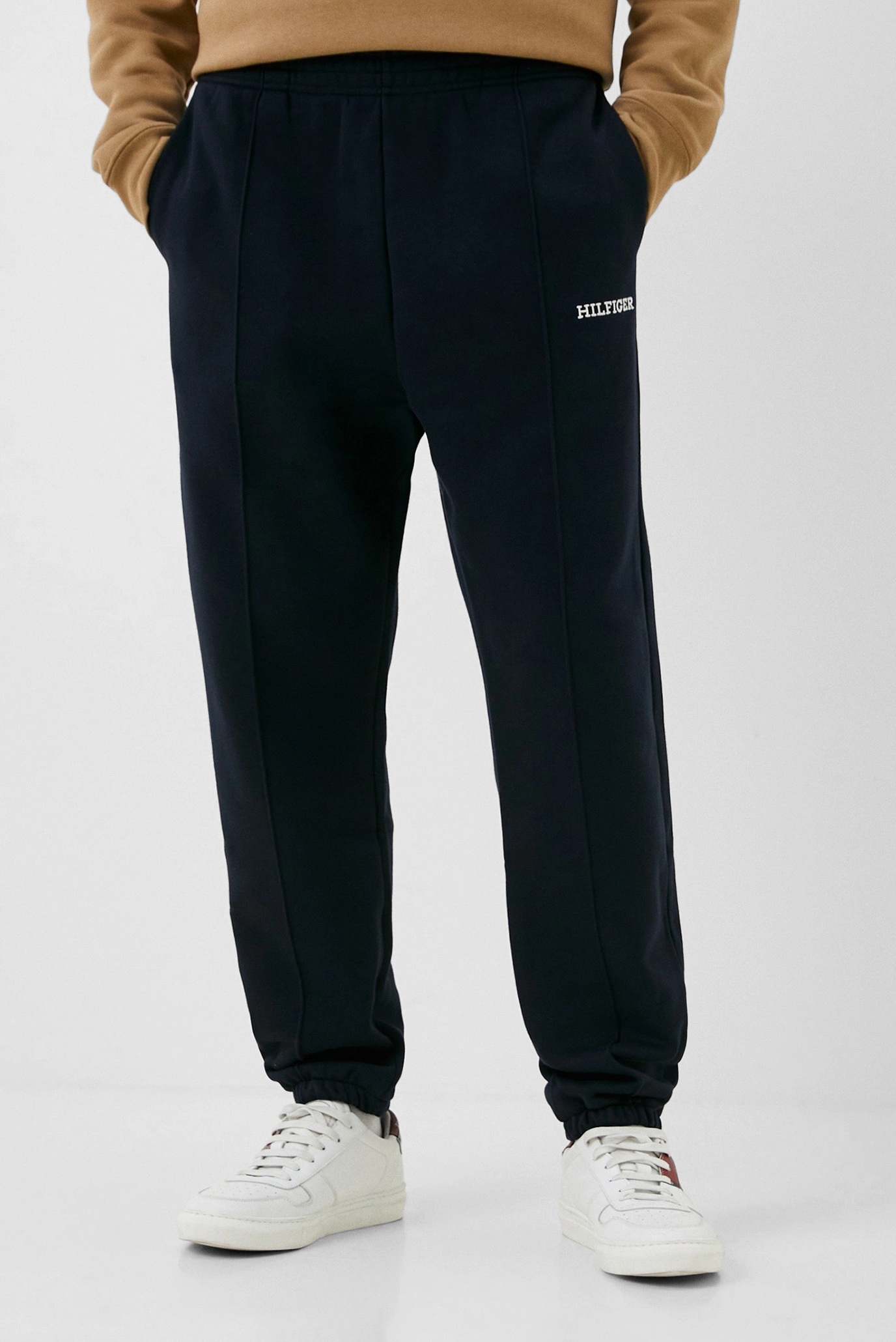 Штаны спортивные MONOTYPE EMBRO SWEATPANT 3