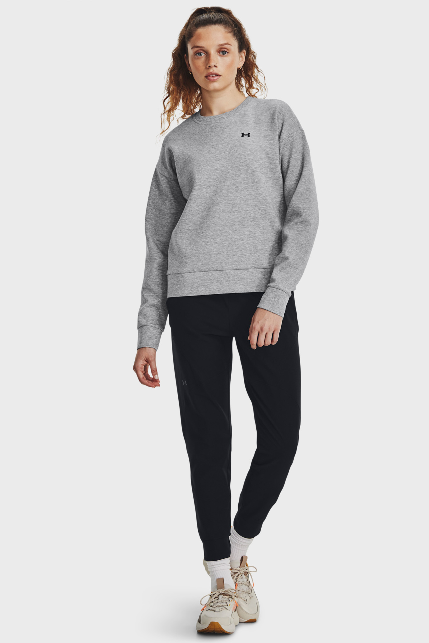 Женский серый свитшот Unstoppable Flc CrewUnder Armour Женский серый свитшот Unstoppable Flc Crew 2