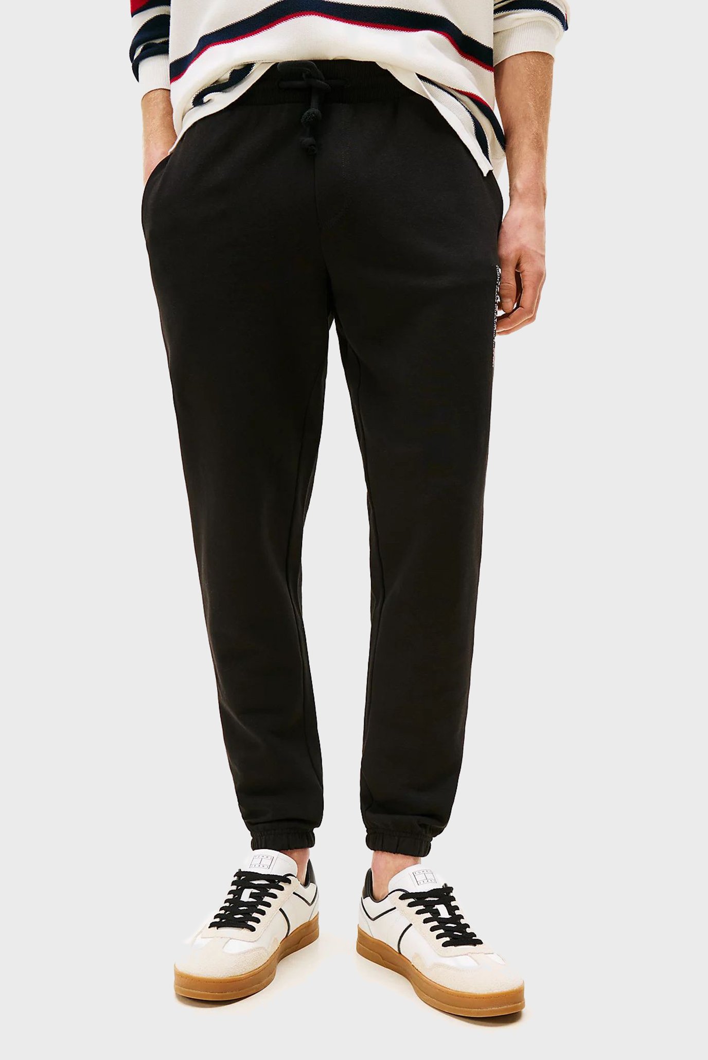 Штаны спортивные/TJM SLIM RWB DNA GRAPHIC PANT 1