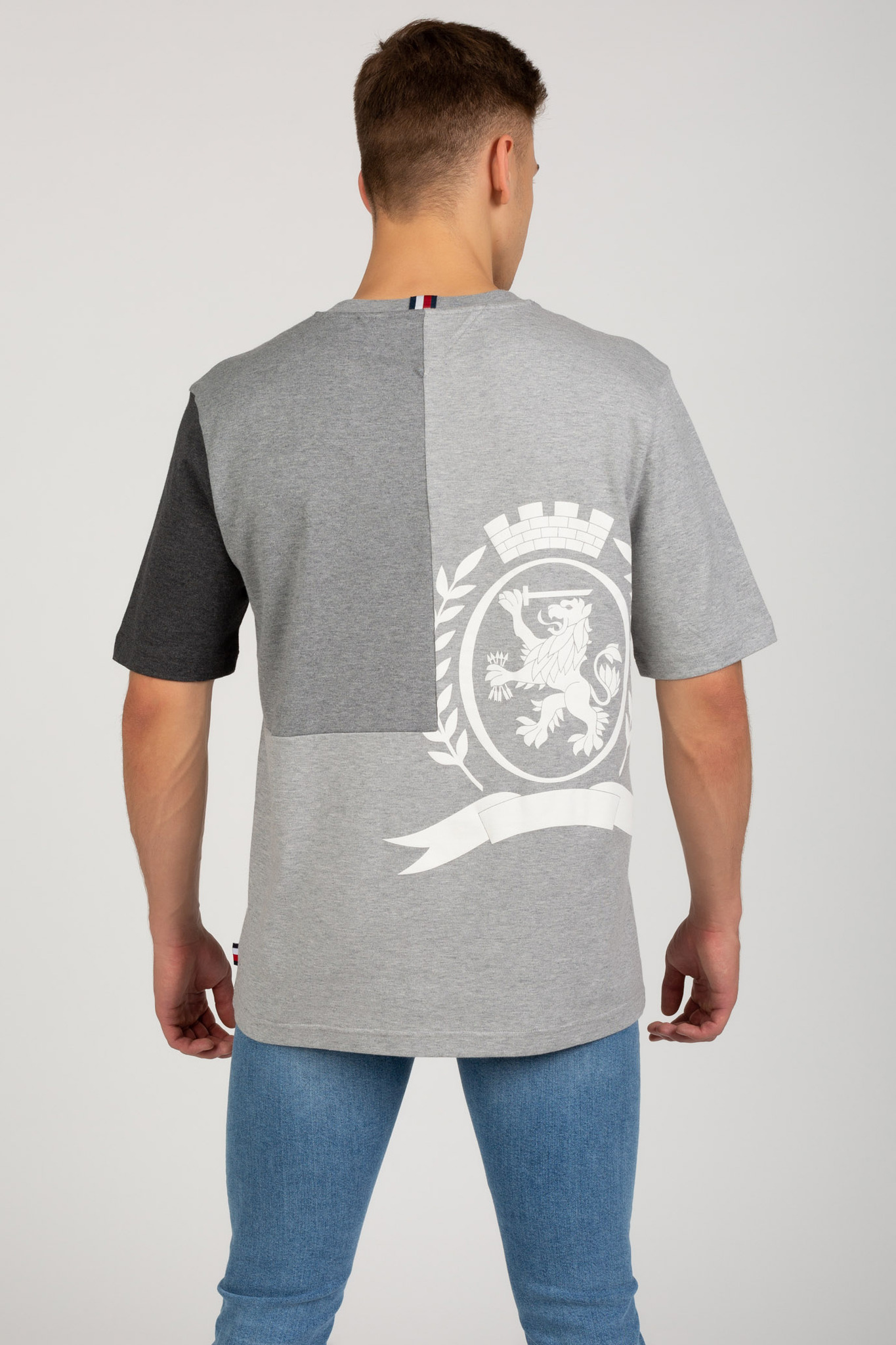 Футболка ICON CREST SPLICE TEE 4