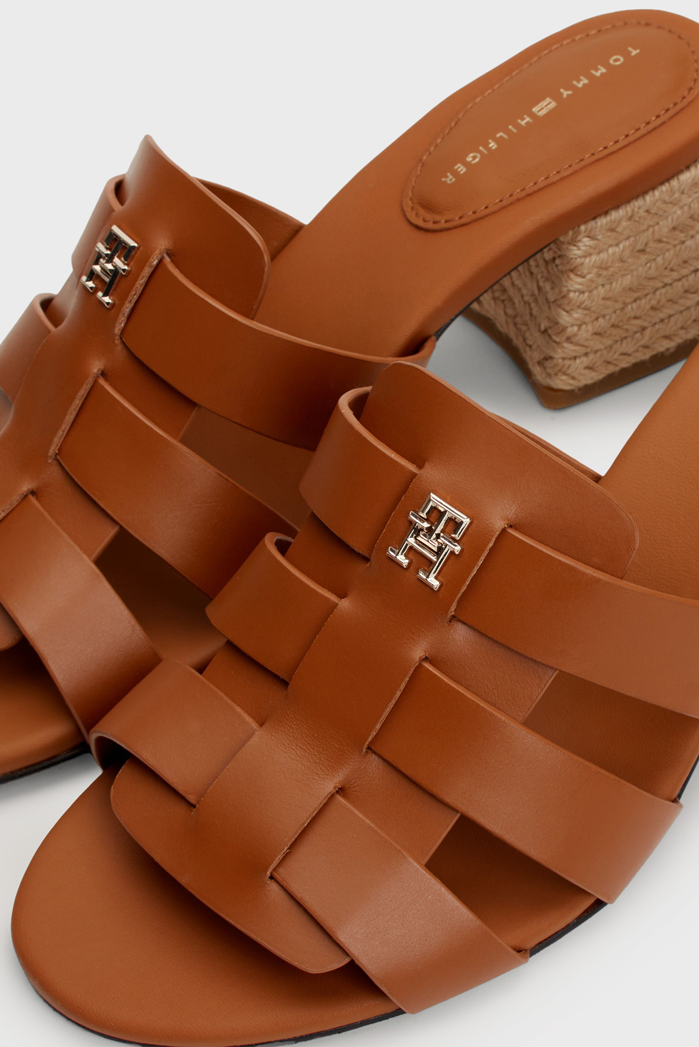 Босоножки BLOCK MID HEEL LEATHER SANDAL 2