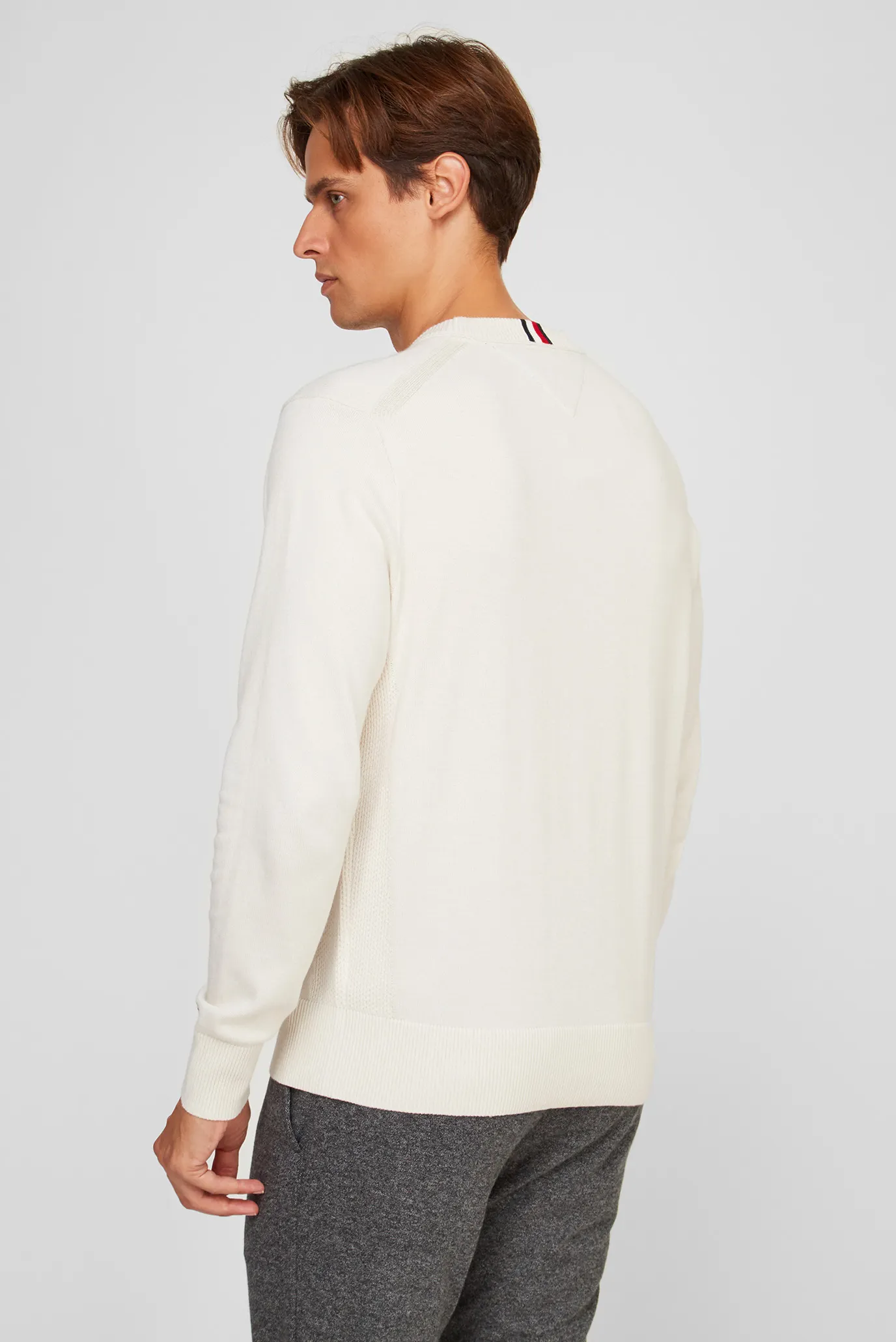 Мужской белый джемпер EMBOSSED GRAPHIC 7