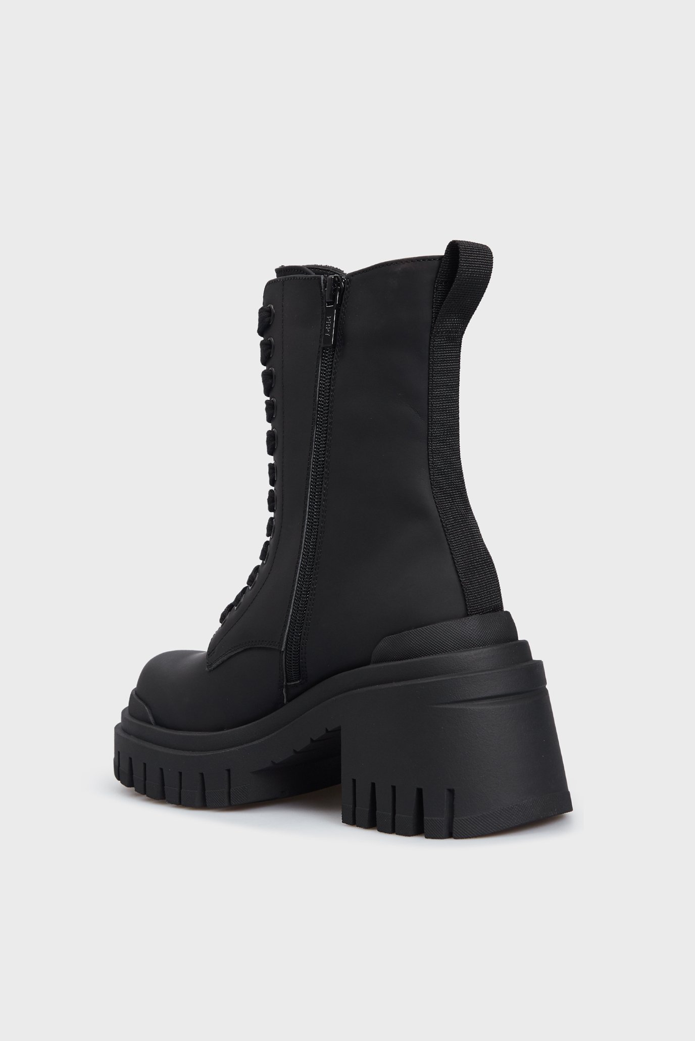 Женские черные кожаные ботинки Canna 5