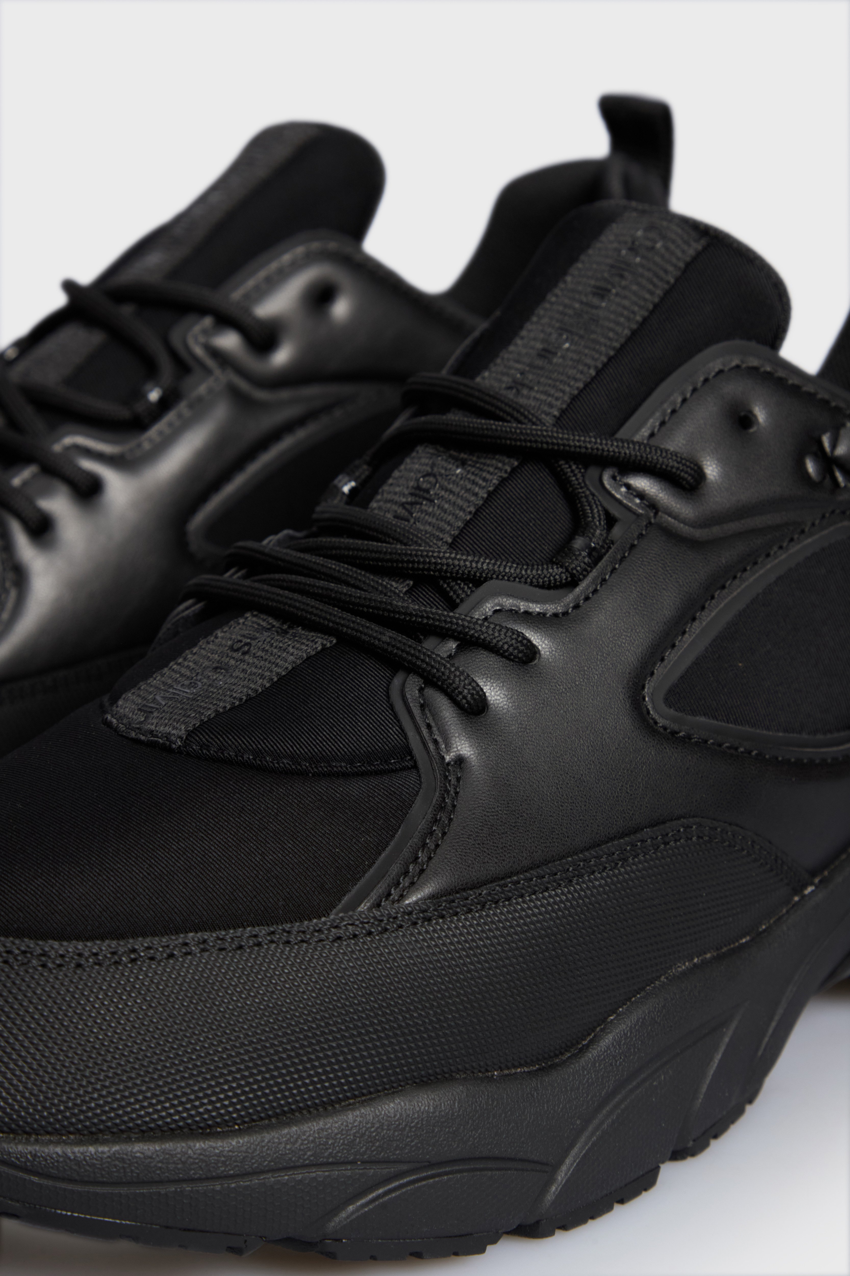 Мужские черные кроссовки RETRO TENNIS LOW LACEUP MTL 2