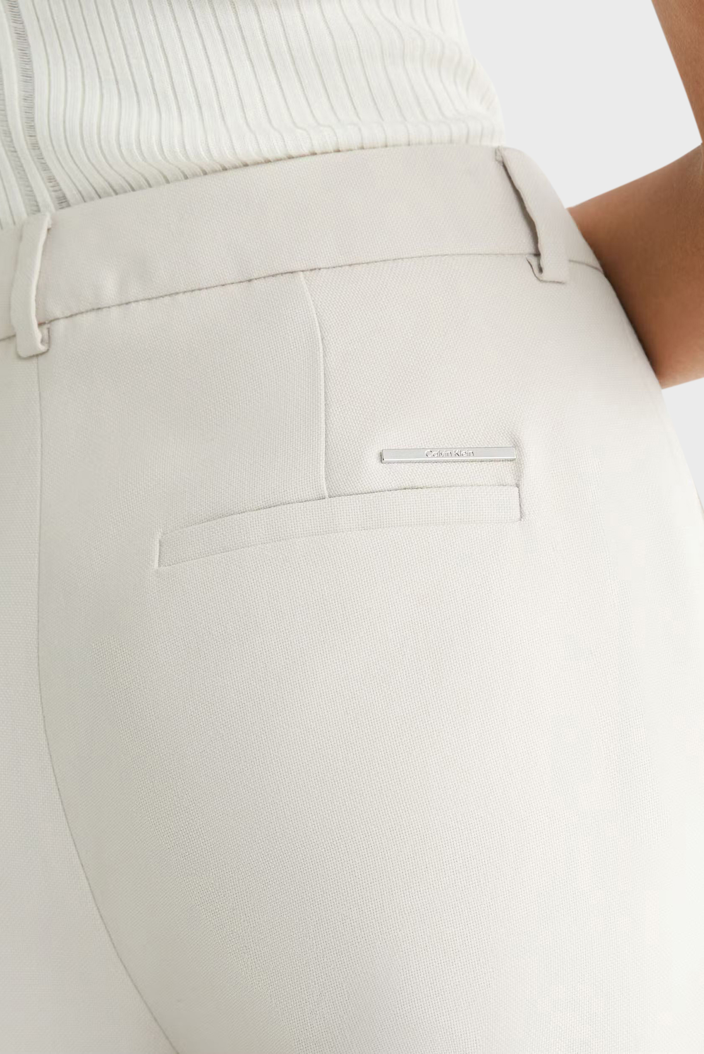 Женские серые брюки ESSENTIALCalvin Klein Женские серые брюки ESSENTIAL 7