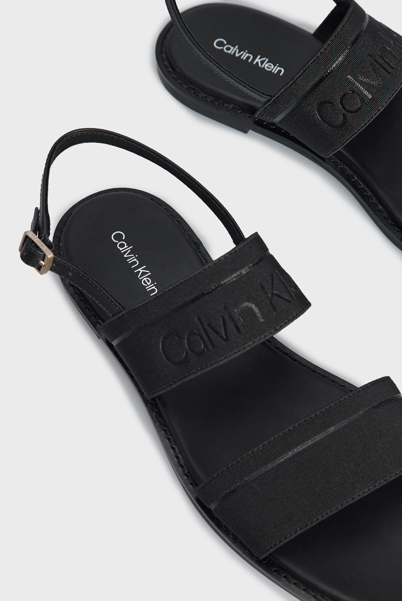 Женские черные сандалии 6