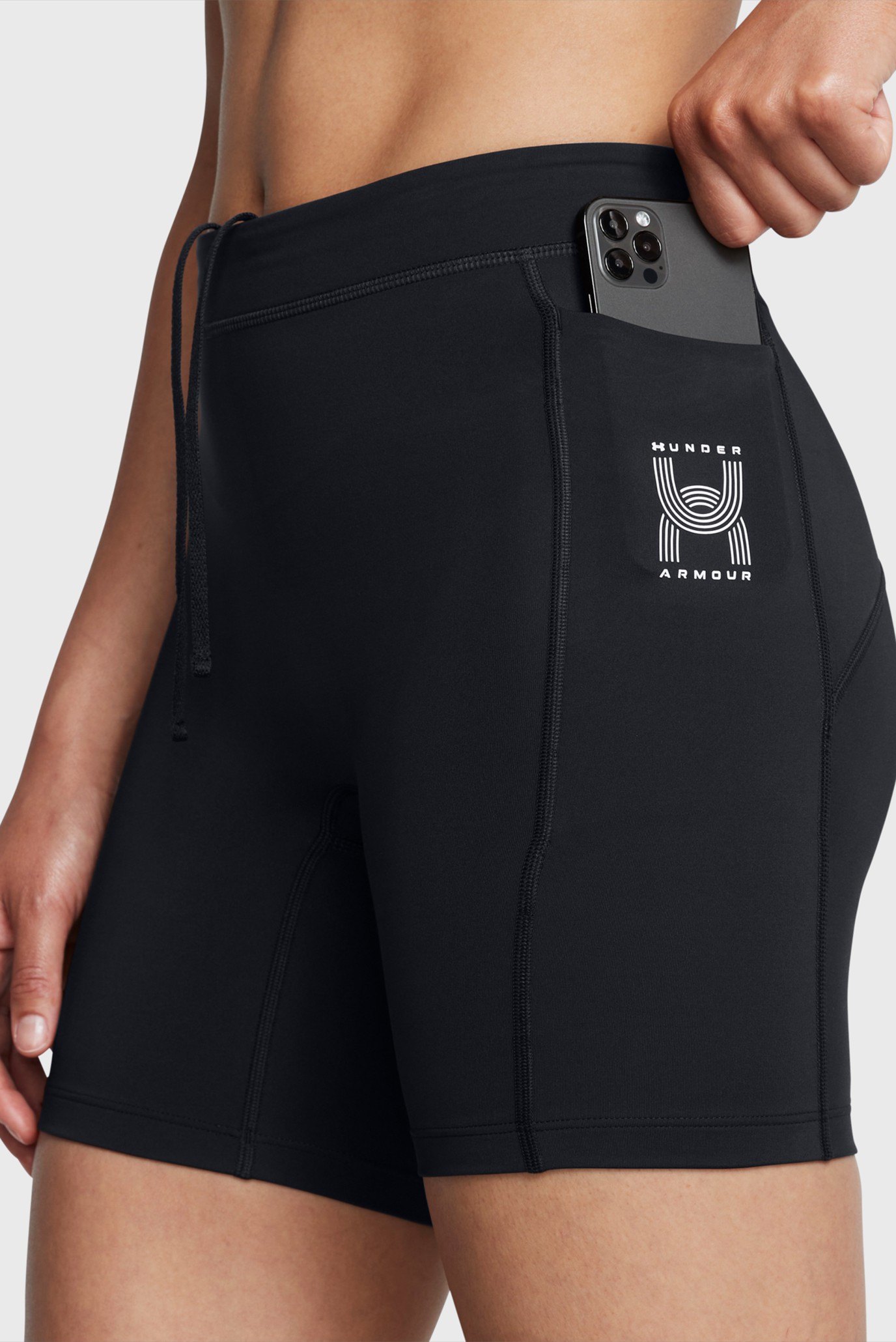 Женские черные велосипедки UA Run Anywhere Shorts 4