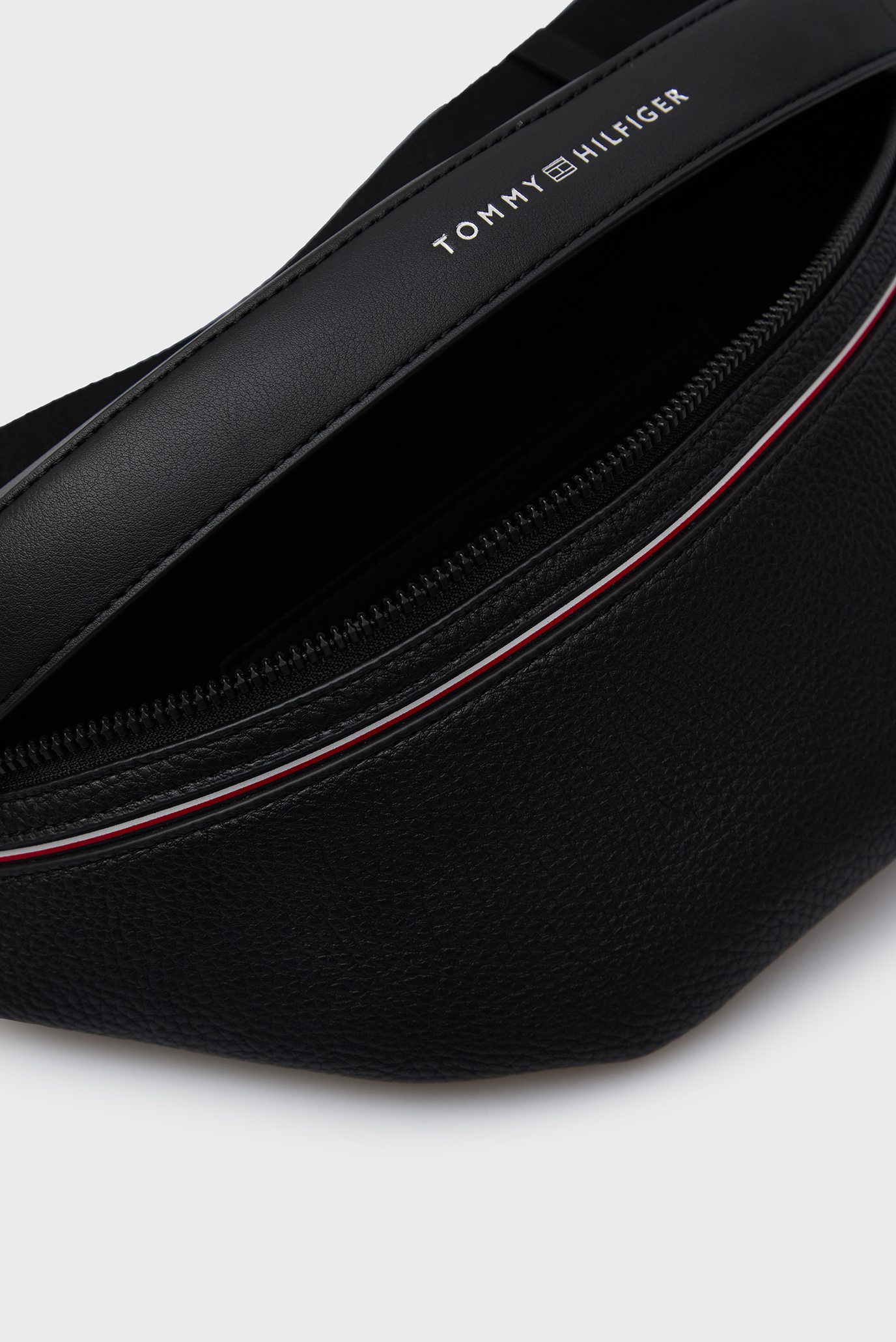 Мужская черная поясная сумка TH CORP BUMBAG 5