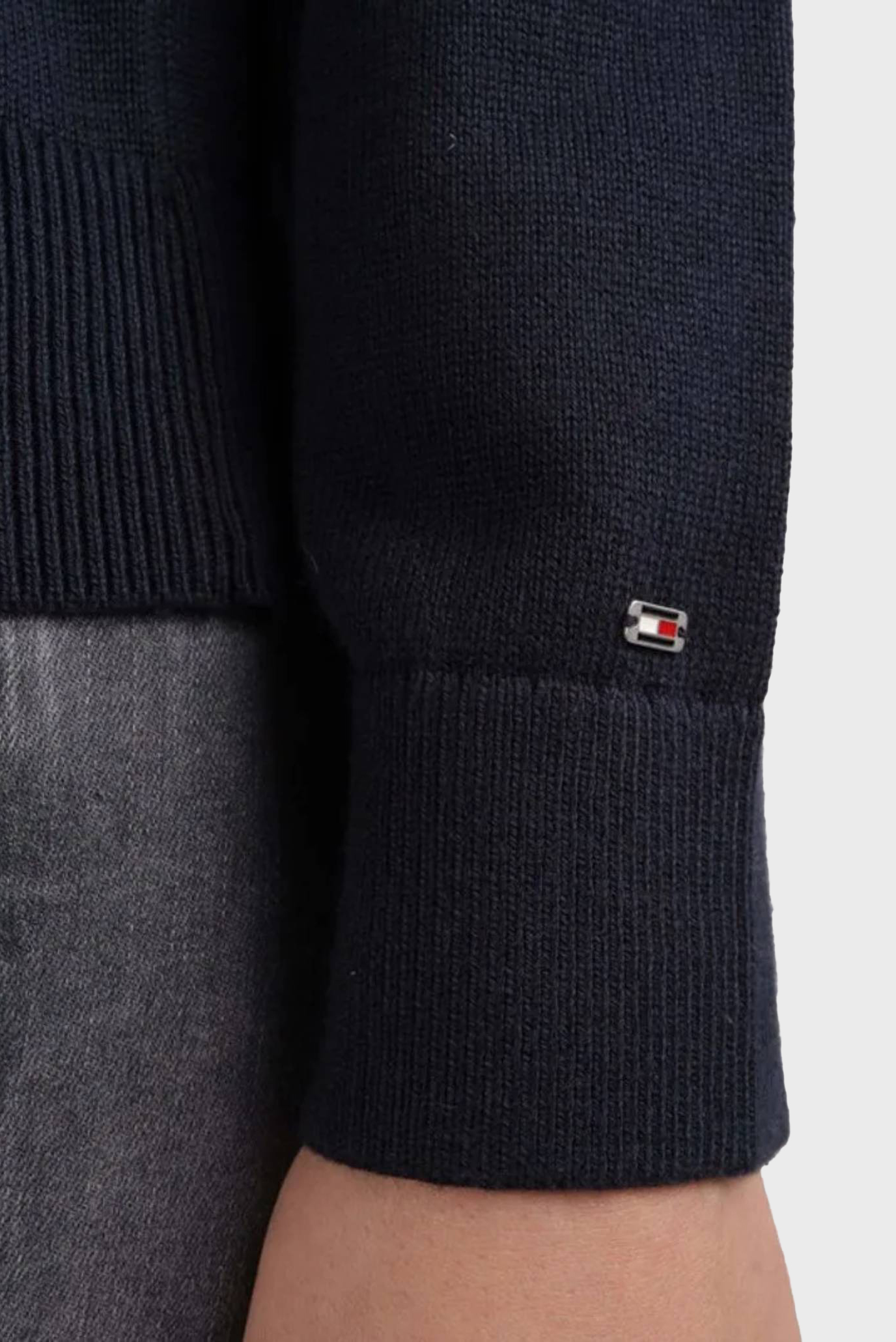 Свитер CREST GRAPHIC C-NK SWEATER 5