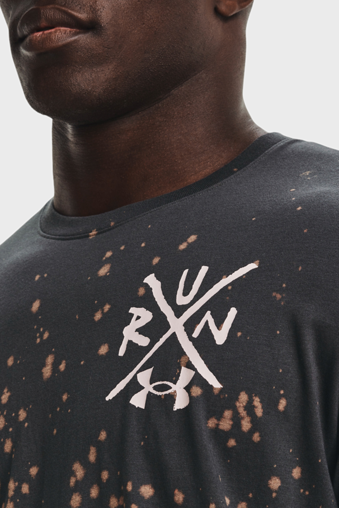 Мужская серая футболка UA Destroy All Miles Tee 4