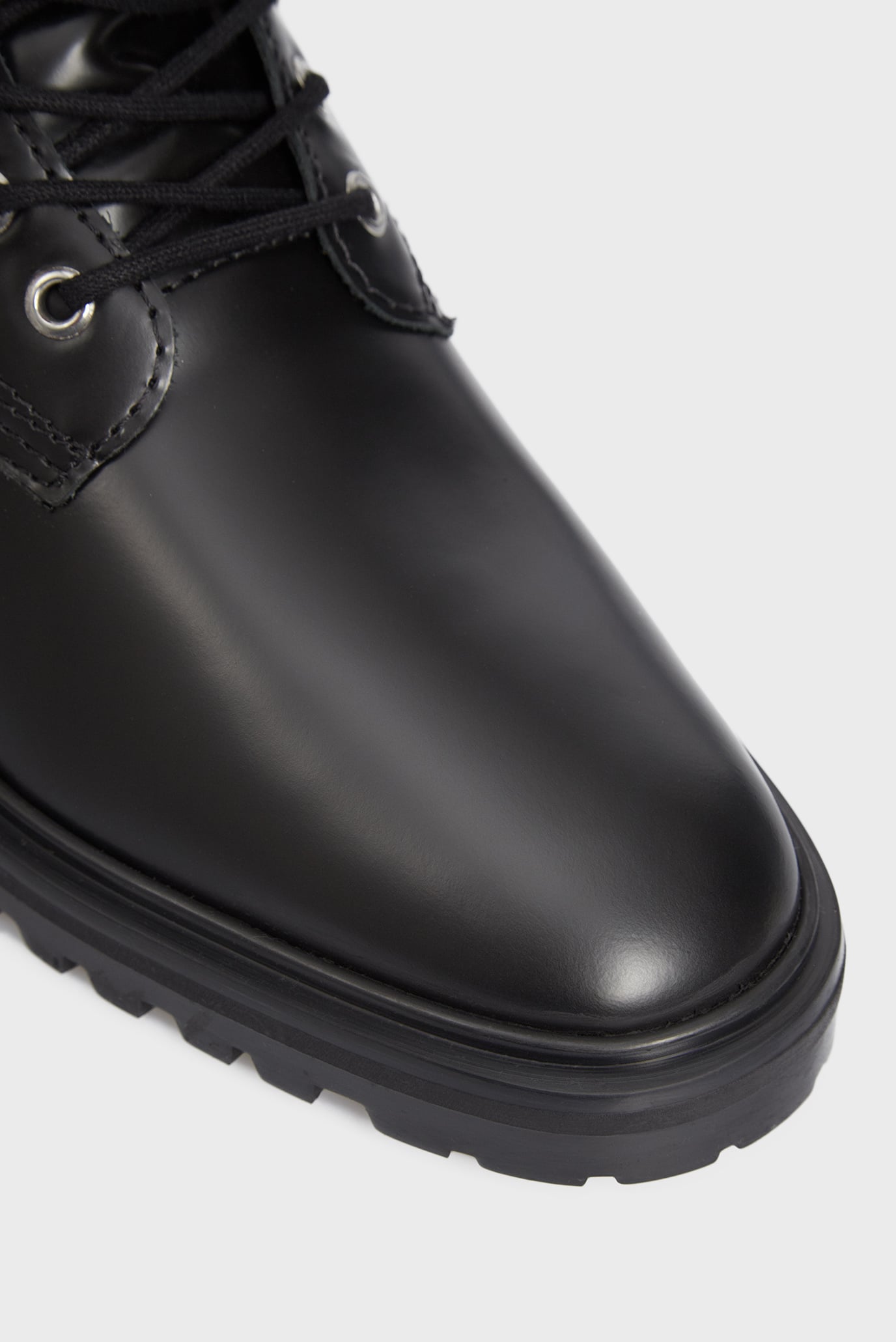 Женские черные кожаные ботинки 9