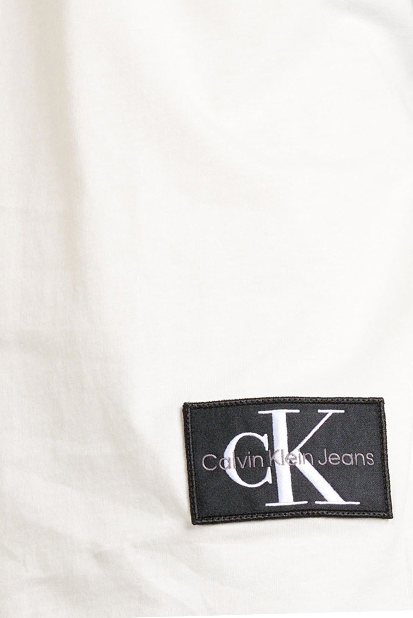 Мужская белая футболка BADGE TURN UP SLEEVECalvin Klein Jeans Мужская белая футболка BADGE TURN UP SLEEVE 2