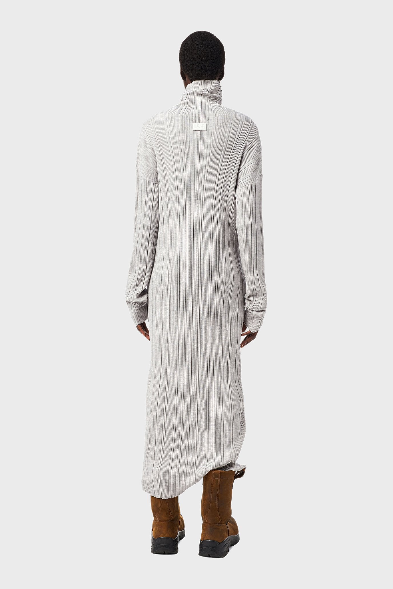 Женское серое шерстяное платье M-ARKANSAS 4