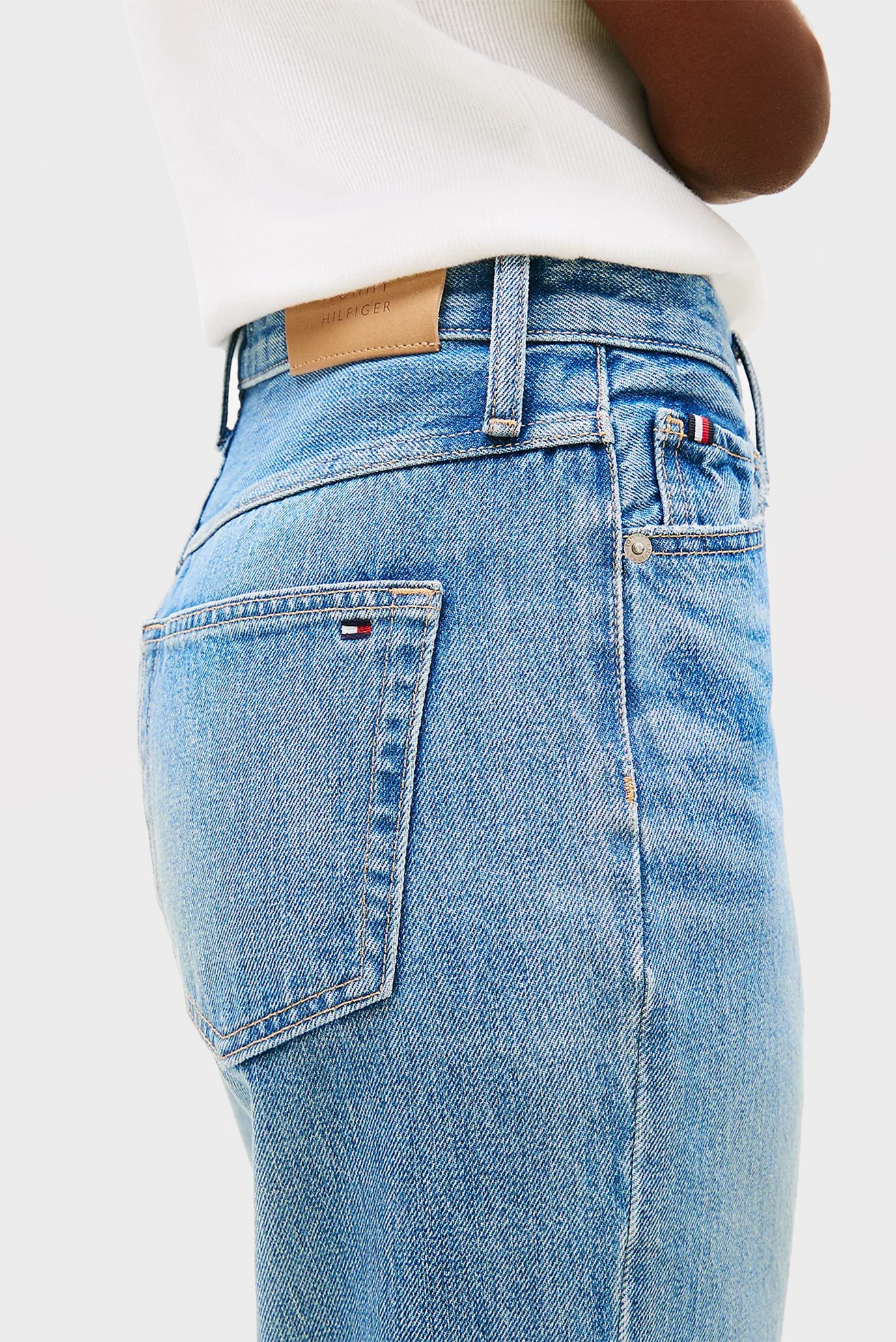 Джинсы CLASSIC STRAIGHT HW A TWIST TOBYTommy Hilfiger Джинсы CLASSIC STRAIGHT HW A TWIST TOBY 4