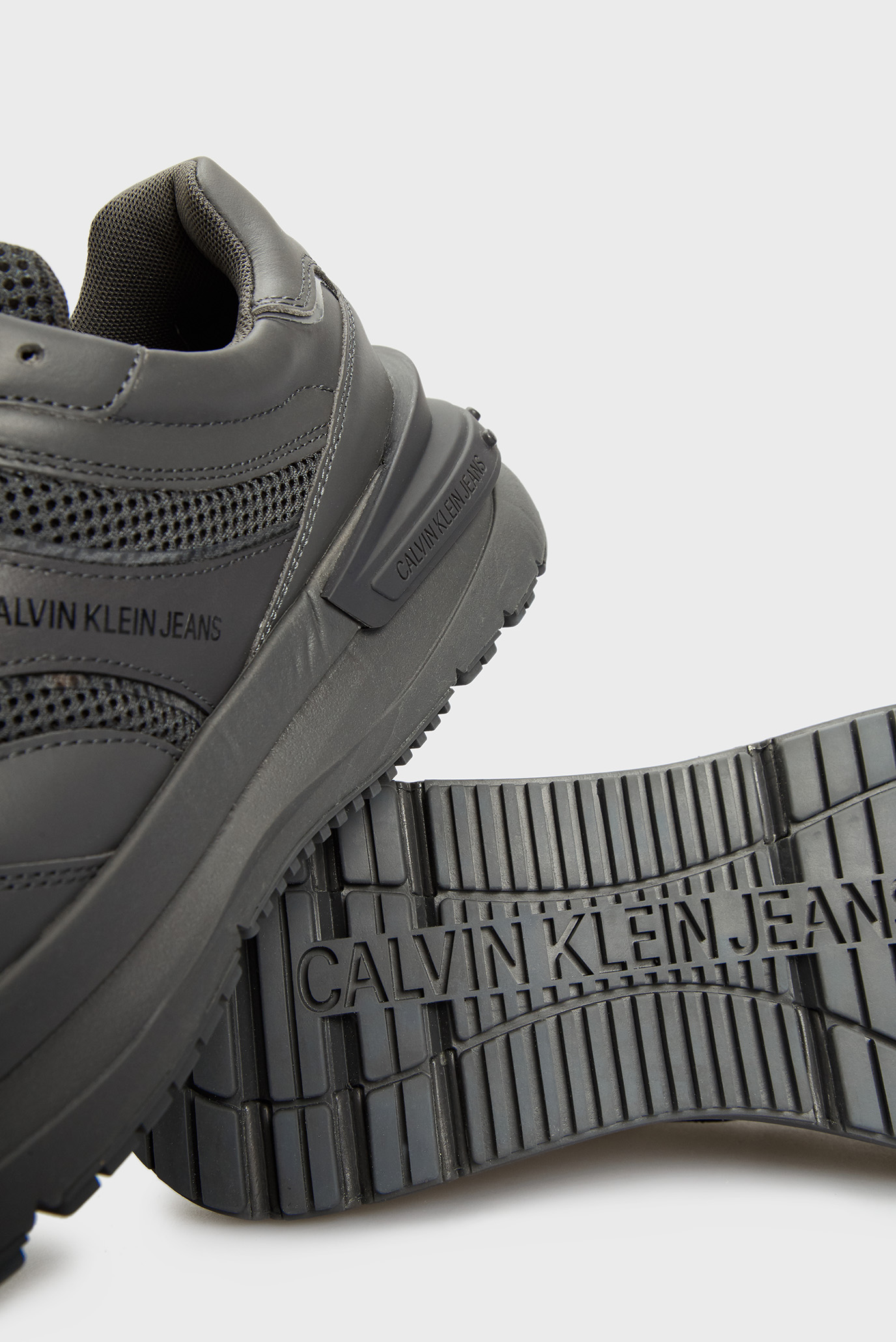 Мужские темно-серые кроссовки 6