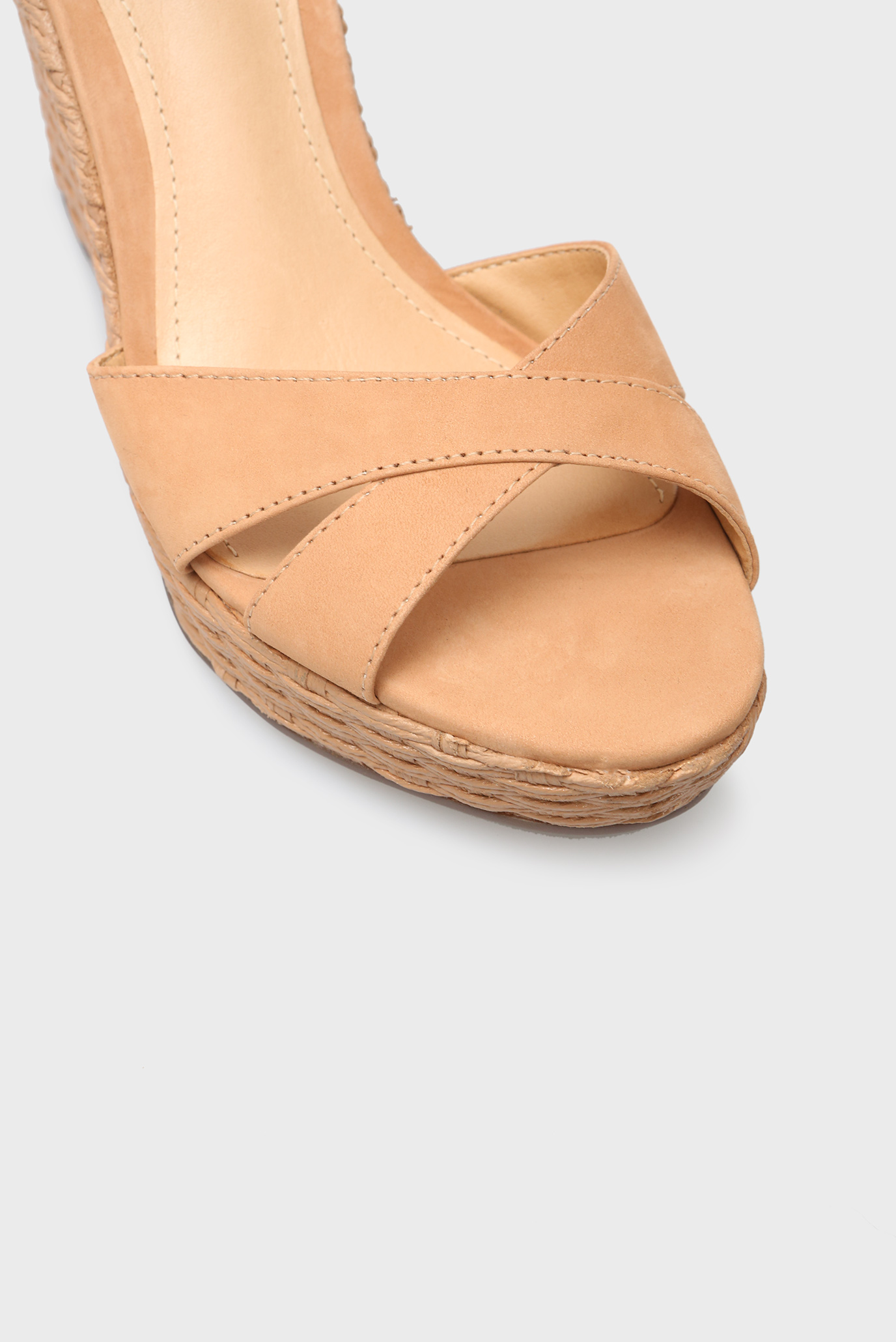 Женские бежевые кожаные босоножки 8