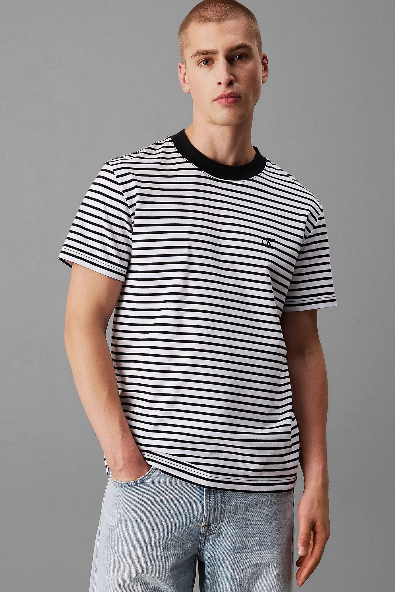 Футболка HEAVY REGULAR TEE 1