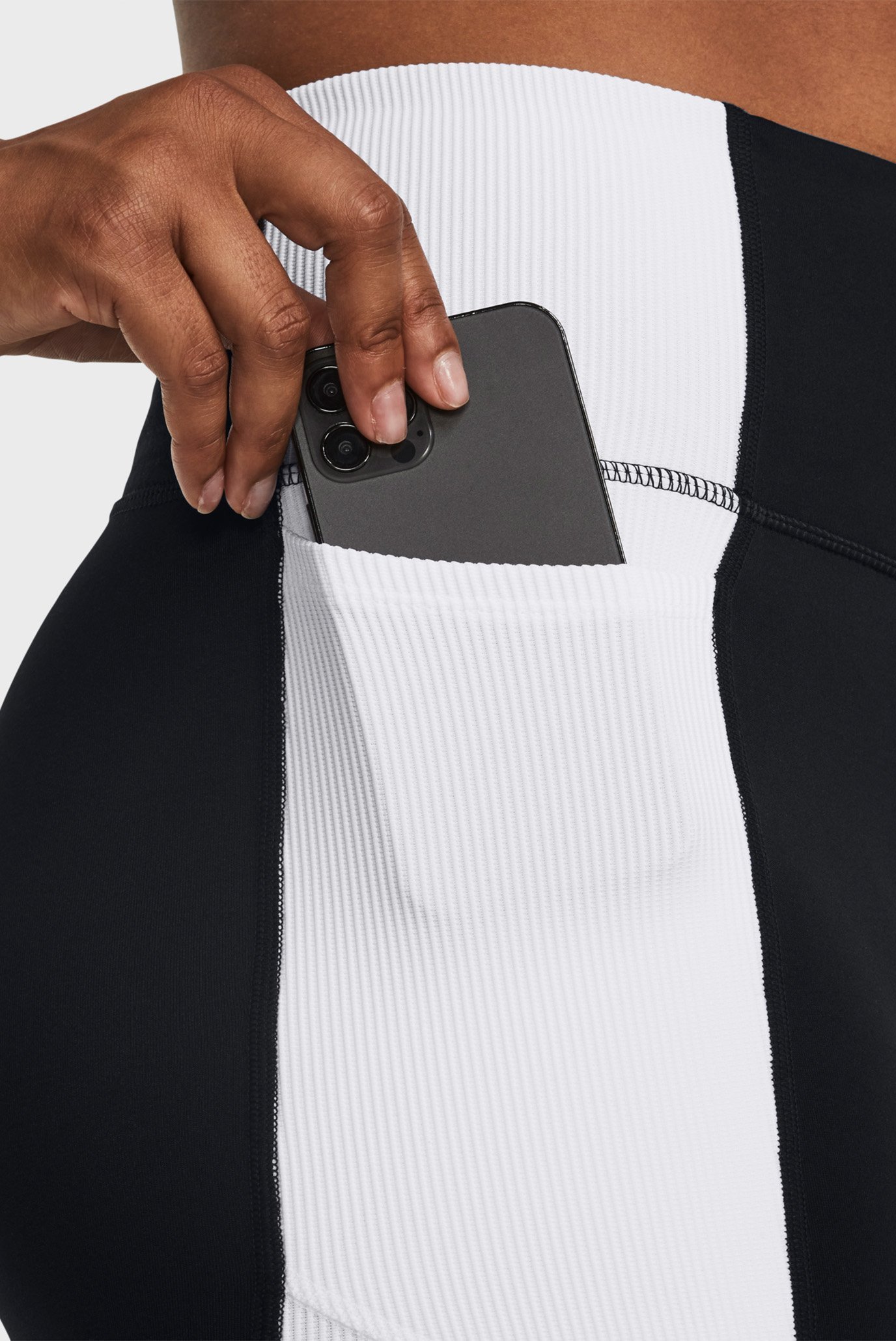 Женские черные термобрюки Train CW Leg Novelty 4