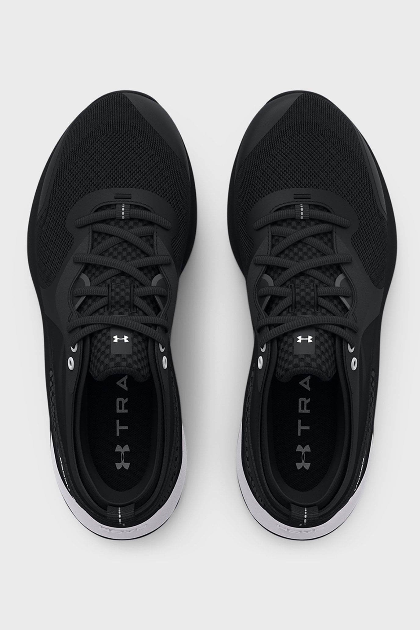 Женские черные кроссовки UA W HOVR Omnia 4