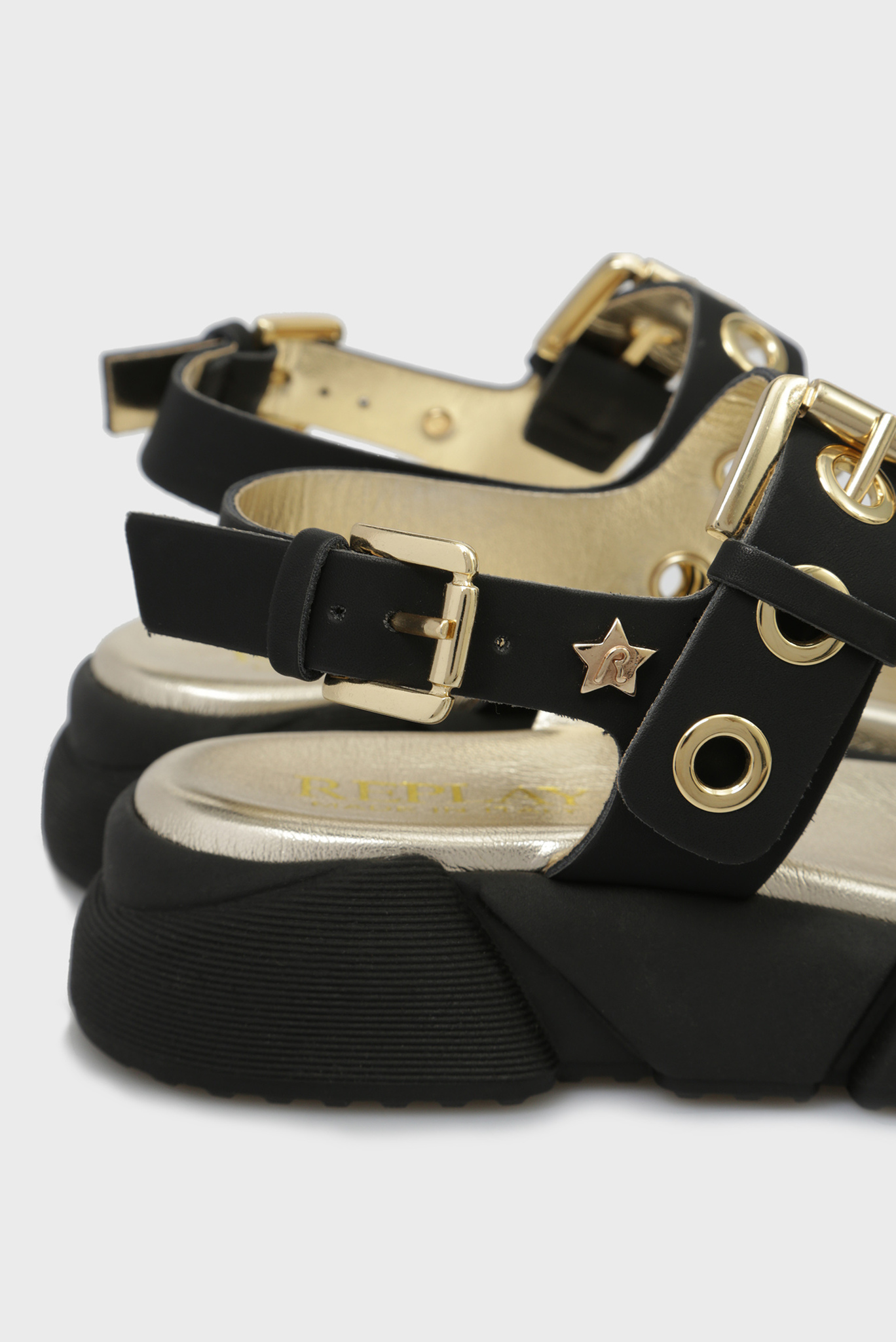 Женские черные сандалии CLAR 5