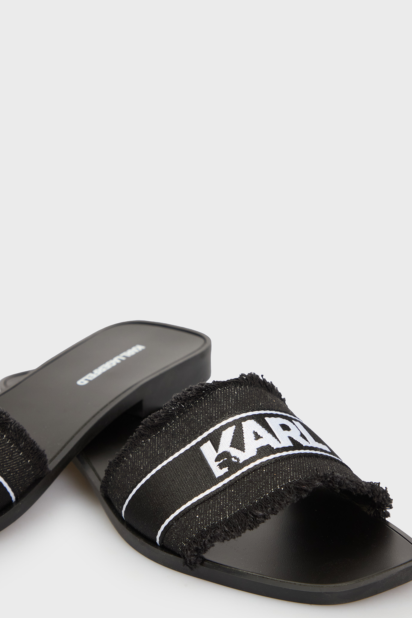 Слайдеры SKOOT II Border Slide 2